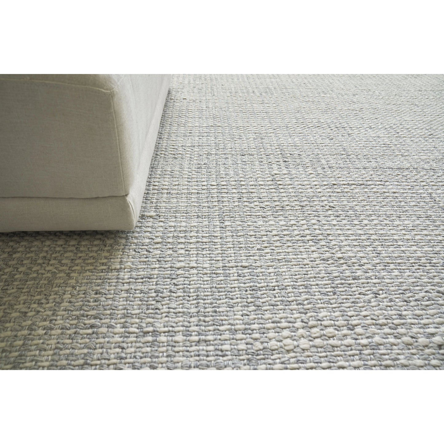 005 SI-2101231 | Lifestyle | Ferrus Rug by Exquisite Rugs in silver, ivory. Made from polyester, wool, cotton in a unique style.