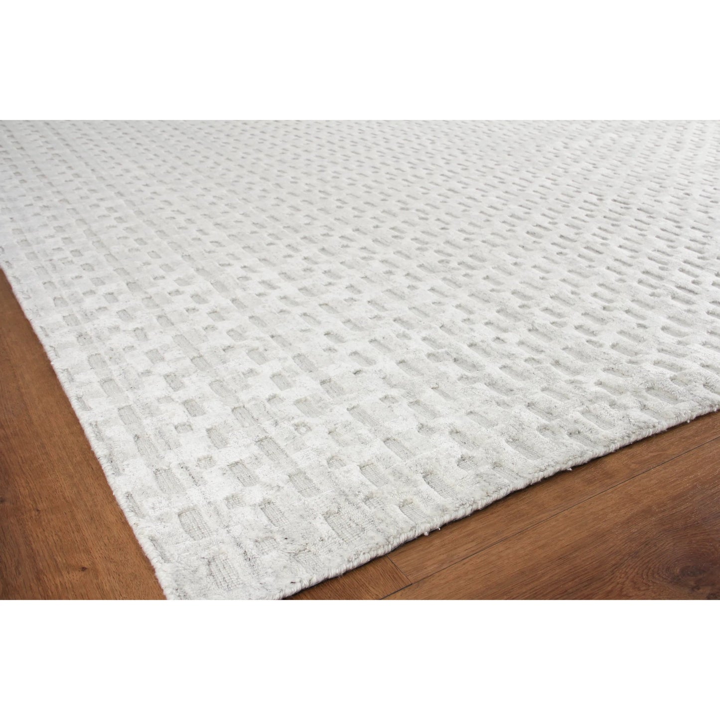 003 SI-2222007,SI-2293656,SI-2384023,SI-2384024 | Additional Silo | Monroe Silk 3970 Rug by Exquisite Rugs in ivory. Made from bamboo silk in a unique style.