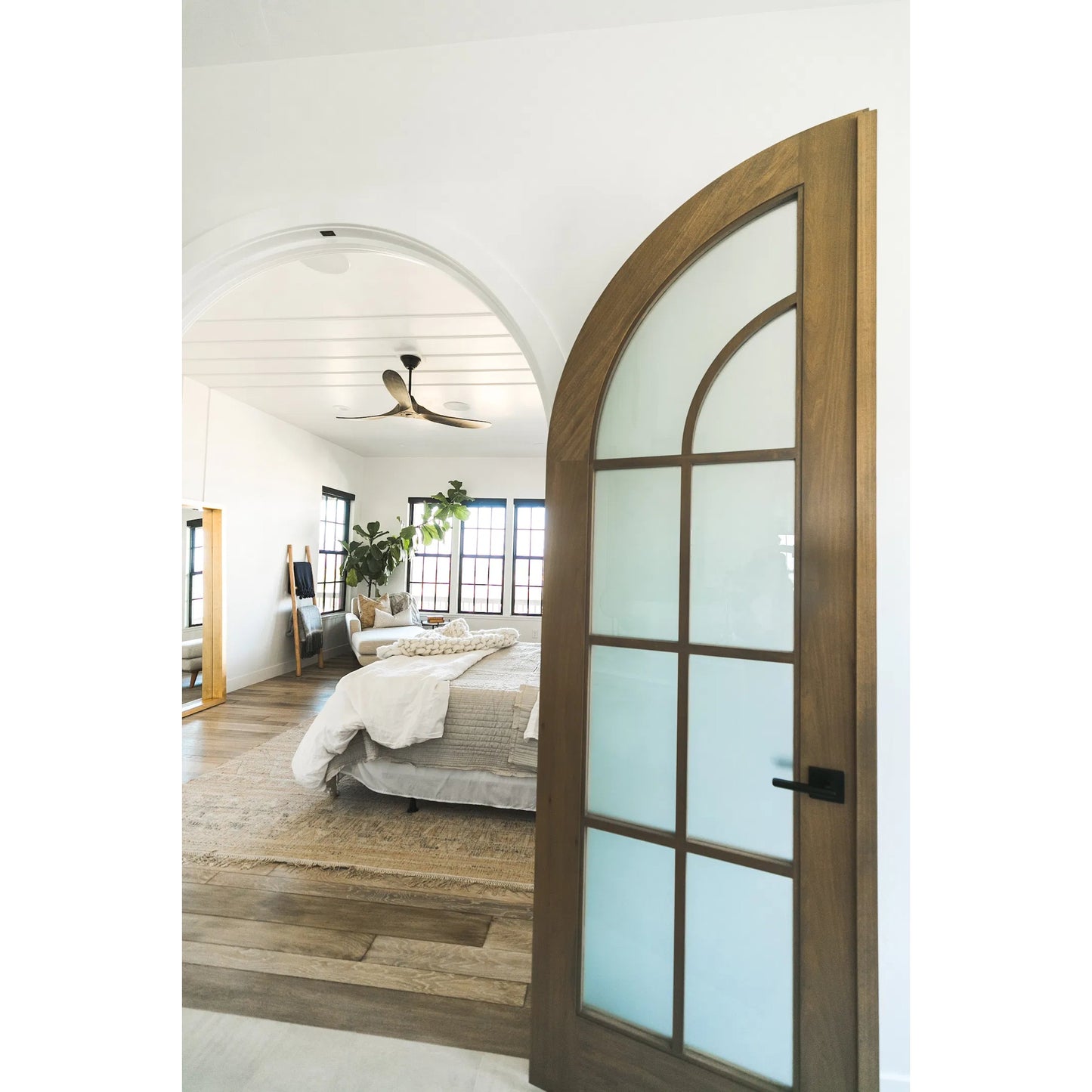 023 S-283756 | Lifestyle | Maverick by Monte Carlo. Made from aged pewter in a modern style.