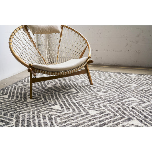Eaton Rug - Silver, Gray, Ivory by Exquisite Rugs in silver, gray, ivory. Made from wool, bamboo silk in a unique style.