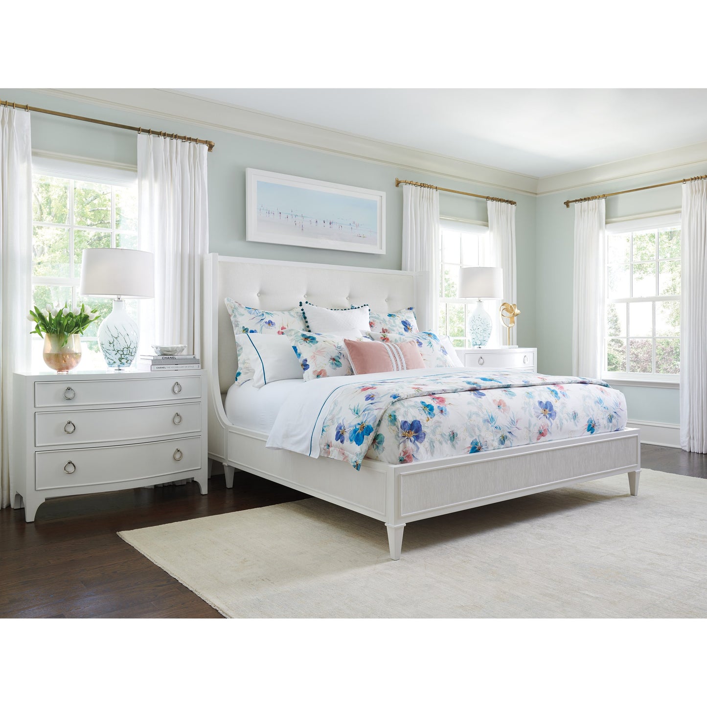 005 SR-835360 | Lifestyle | Fox River Bachelors Chest by Lexington in white. Made from unique in a cottage & farmhouse style.