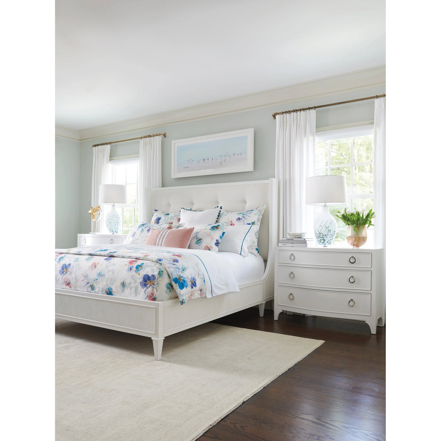 007 SR-835360 | Lifestyle | Fox River Bachelors Chest by Lexington in white. Made from unique in a cottage & farmhouse style.