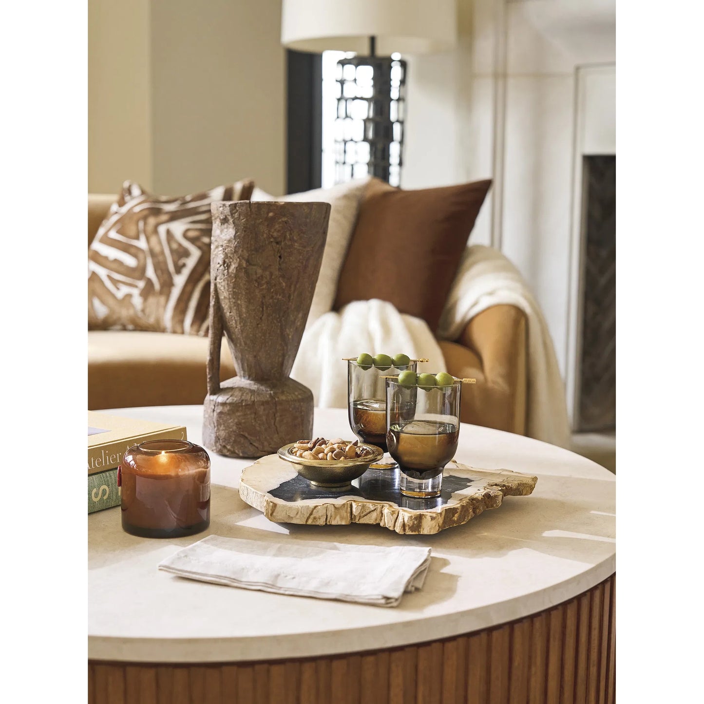 006 SI-2371262 | Lifestyle | Avenida Round Cocktail Table by Lexington. Made from unique in a transitional style.