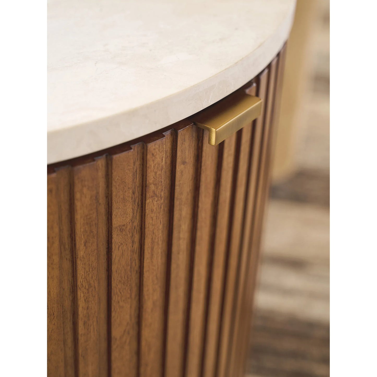 004 SI-2371266 | Closeup | Avenida Round End Table by Lexington. Made from unique in a transitional style.
