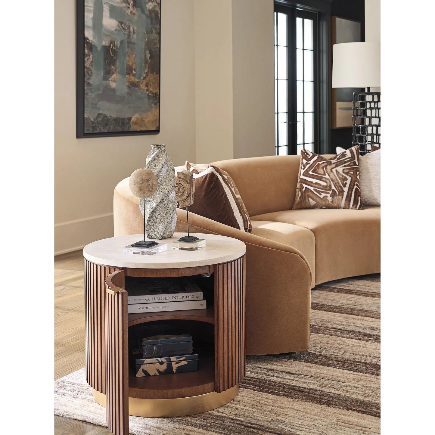 008 SI-2371266 | Lifestyle | Avenida Round End Table by Lexington. Made from unique in a transitional style.