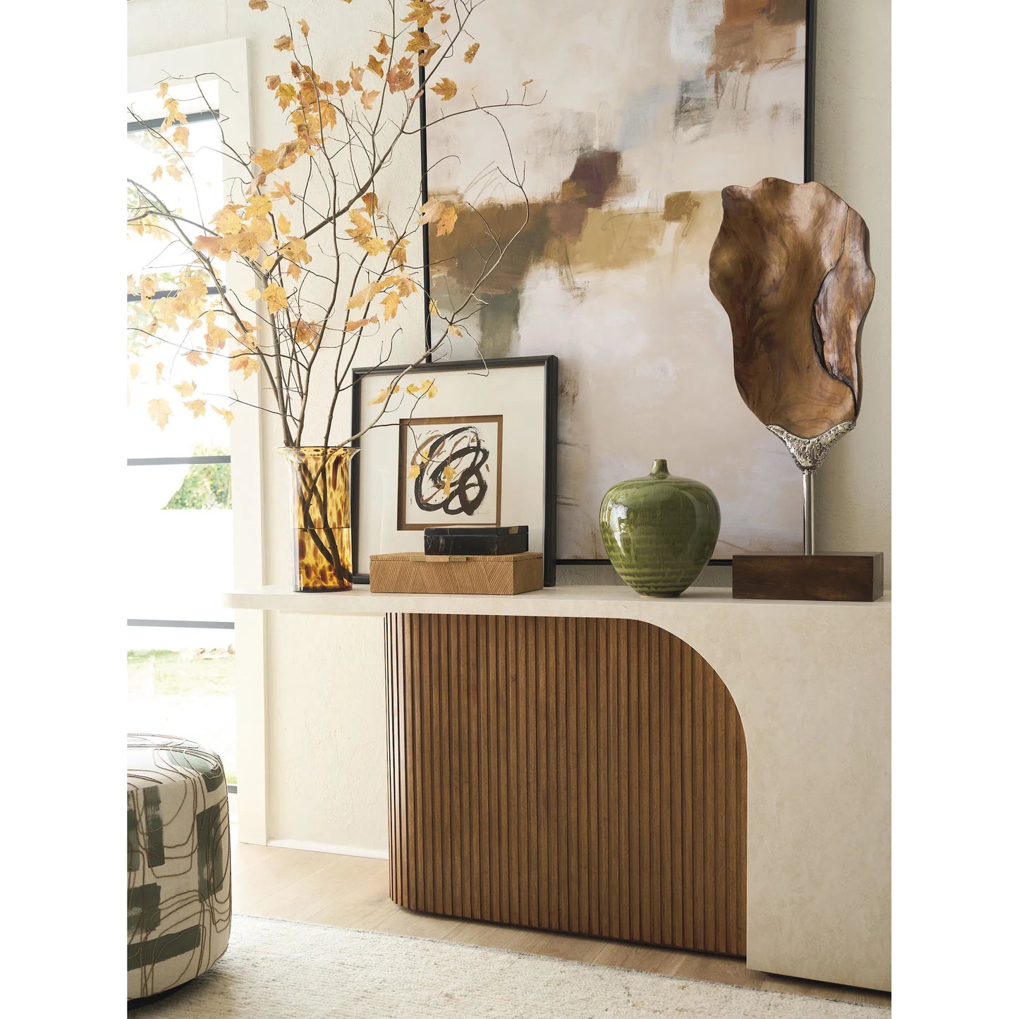 004 SI-2371268 | Closeup | Seabourne Console Table by Lexington. Made from unique in a modern style.