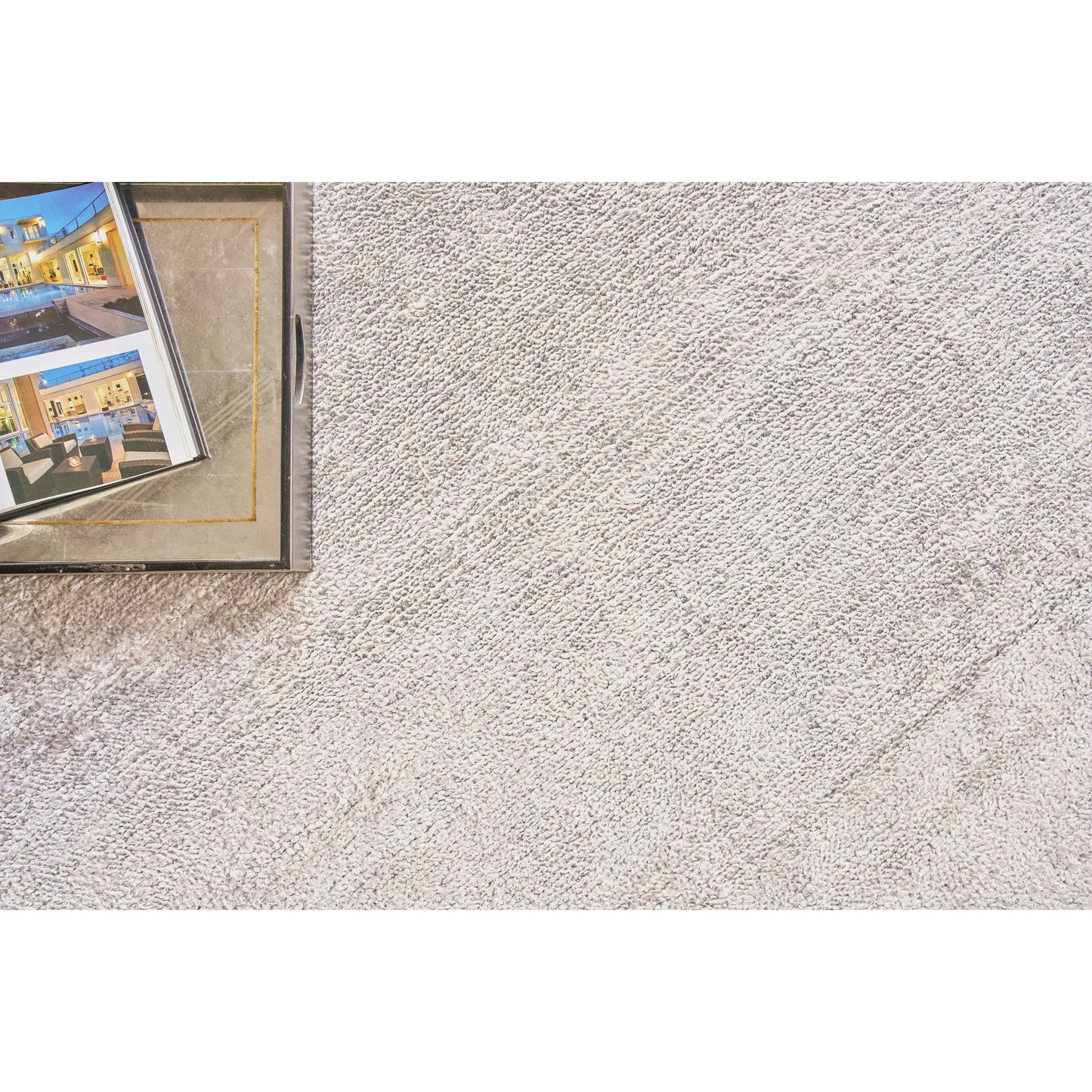 006 SI-1829366,SI-1829367,SI-1829368,SI-1829369 | Lifestyle | Plush Rug - Light Silver by Exquisite Rugs in light silver. Made from bamboo silk, mohair in a unique style.