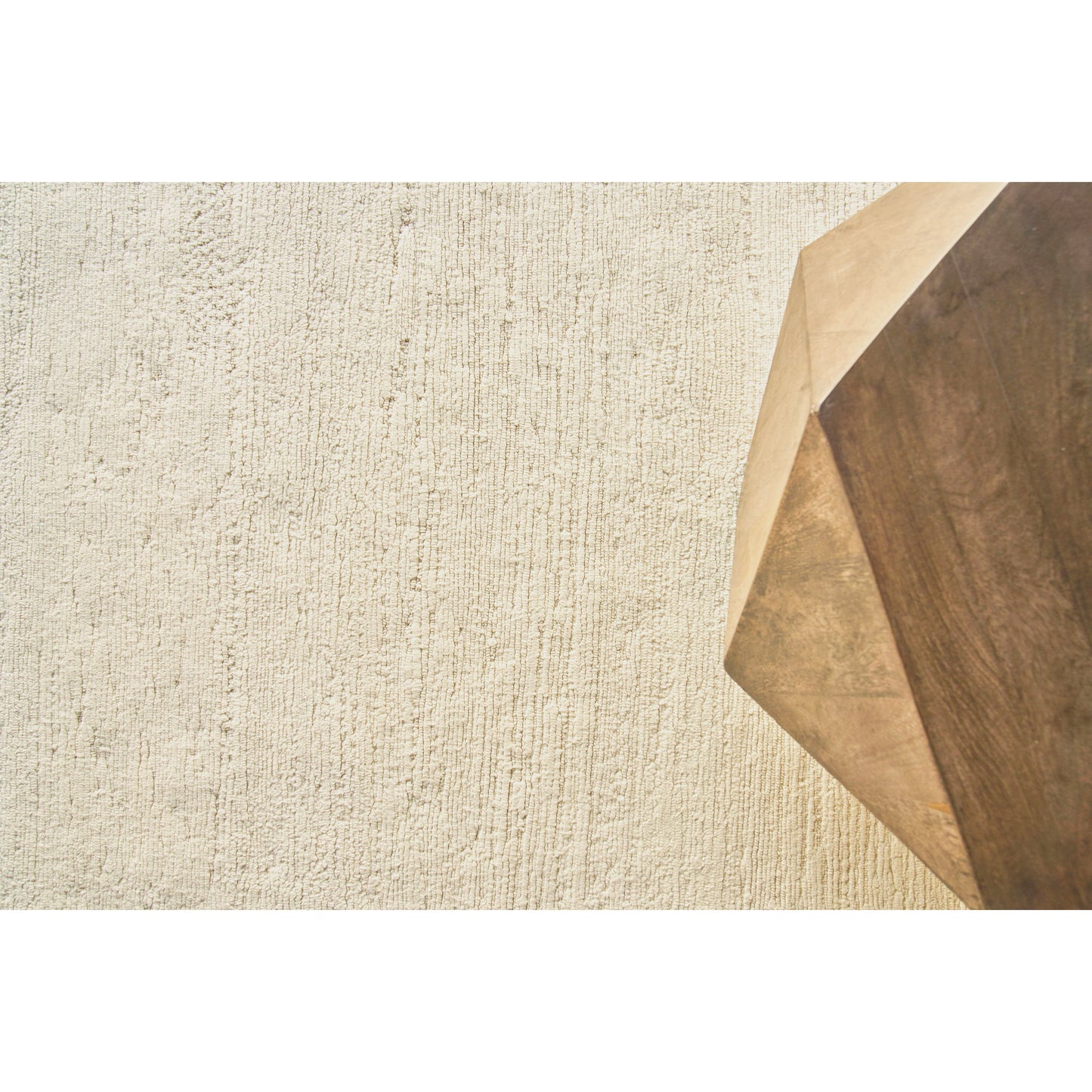 006 SI-1828627,SI-1828628,SI-1828629,SI-1828630,SI-1828631 | Lifestyle | Merino Wool Rug - Ivory by Exquisite Rugs in ivory. Made from merino wool in a unique style.