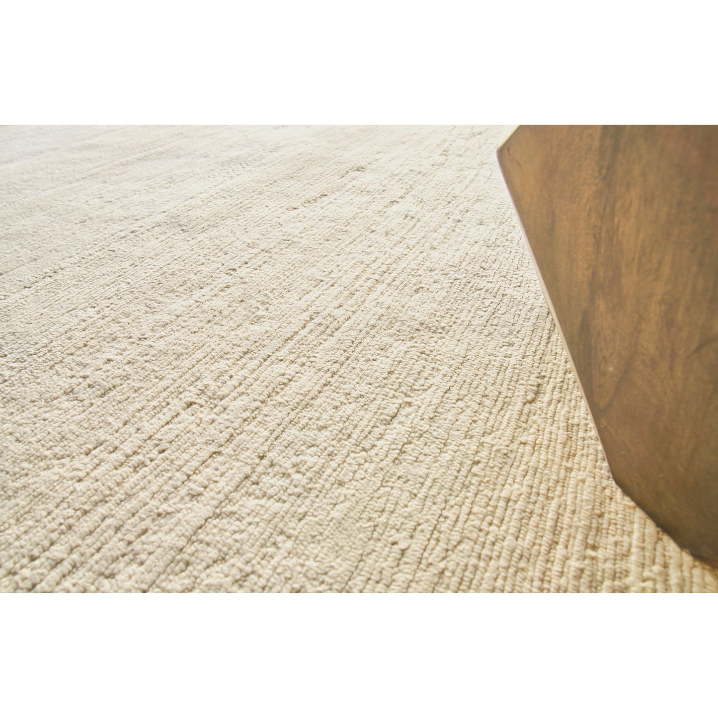 007 SI-1828627,SI-1828628,SI-1828629,SI-1828630,SI-1828631 | Lifestyle | Merino Wool Rug - Ivory by Exquisite Rugs in ivory. Made from merino wool in a unique style.