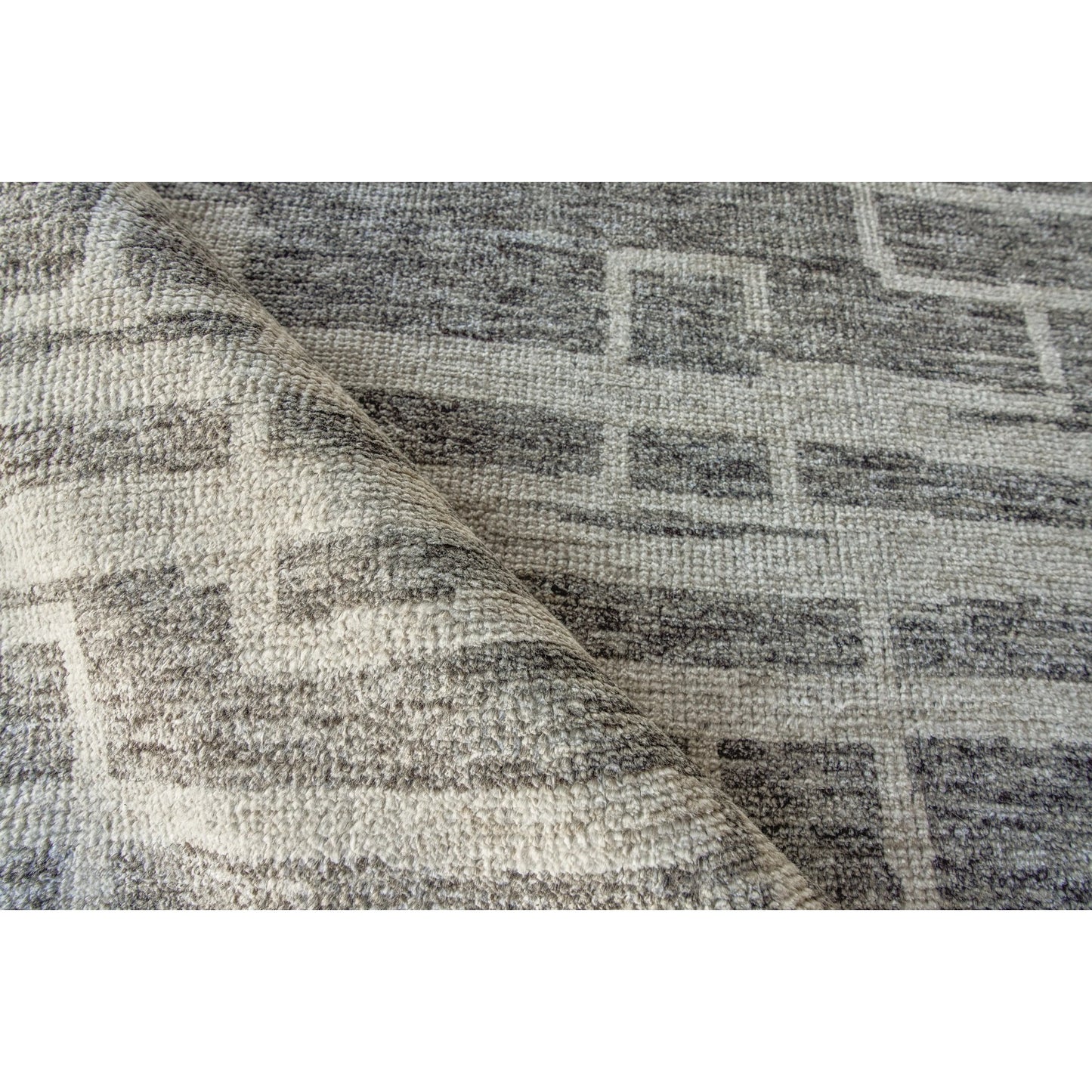 071 SI-2384169 | Closeup | Aldridge Area Rug by Exquisite Rugs. Made from wool, bamboo silk in a unique style.