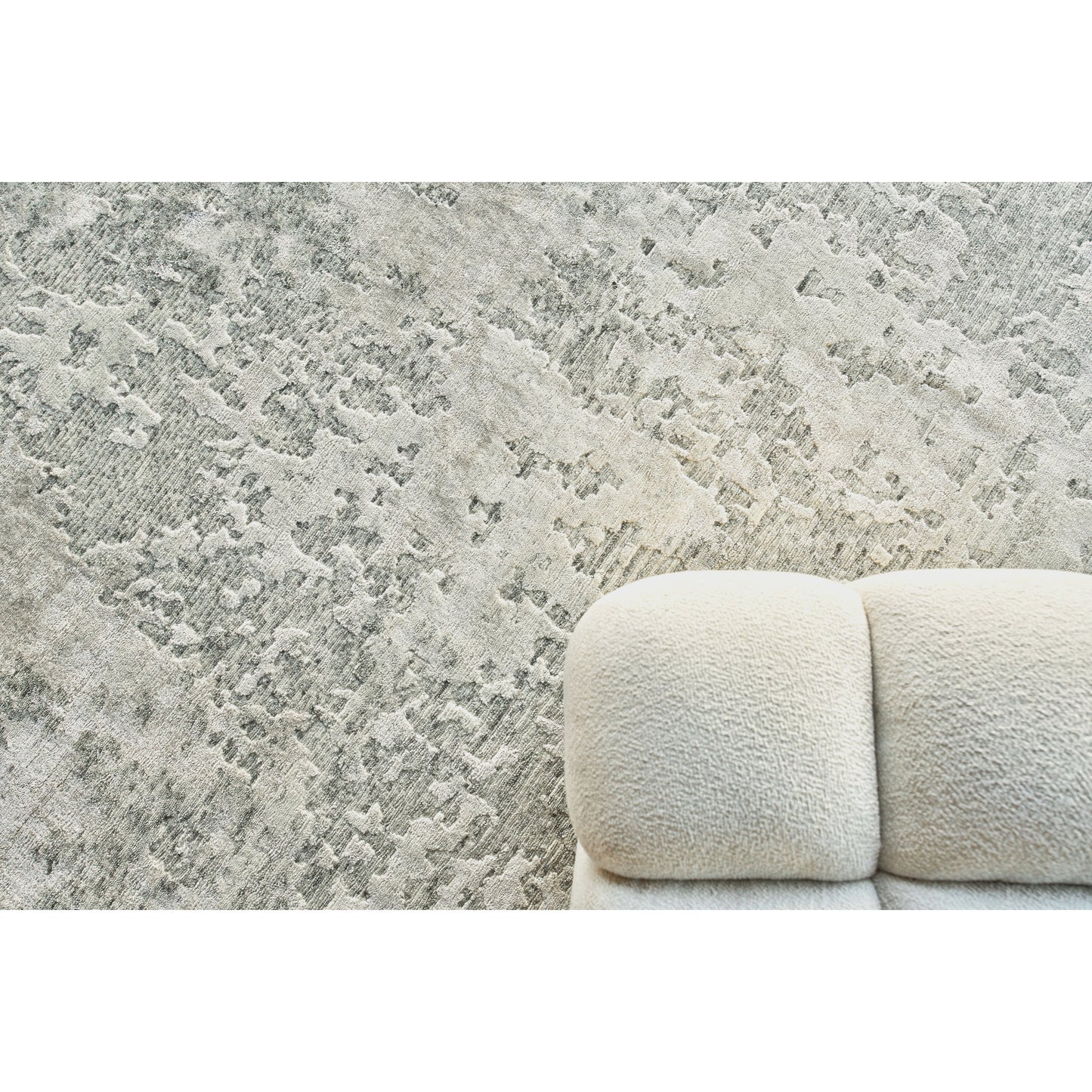 006 SI-1827838,SI-1827839,SI-1827840,SI-1827841,SI-1827842 | Lifestyle | Cosmo Rug - White by Exquisite Rugs in white. Made from new zealand wool, bamboo silk in a unique style.