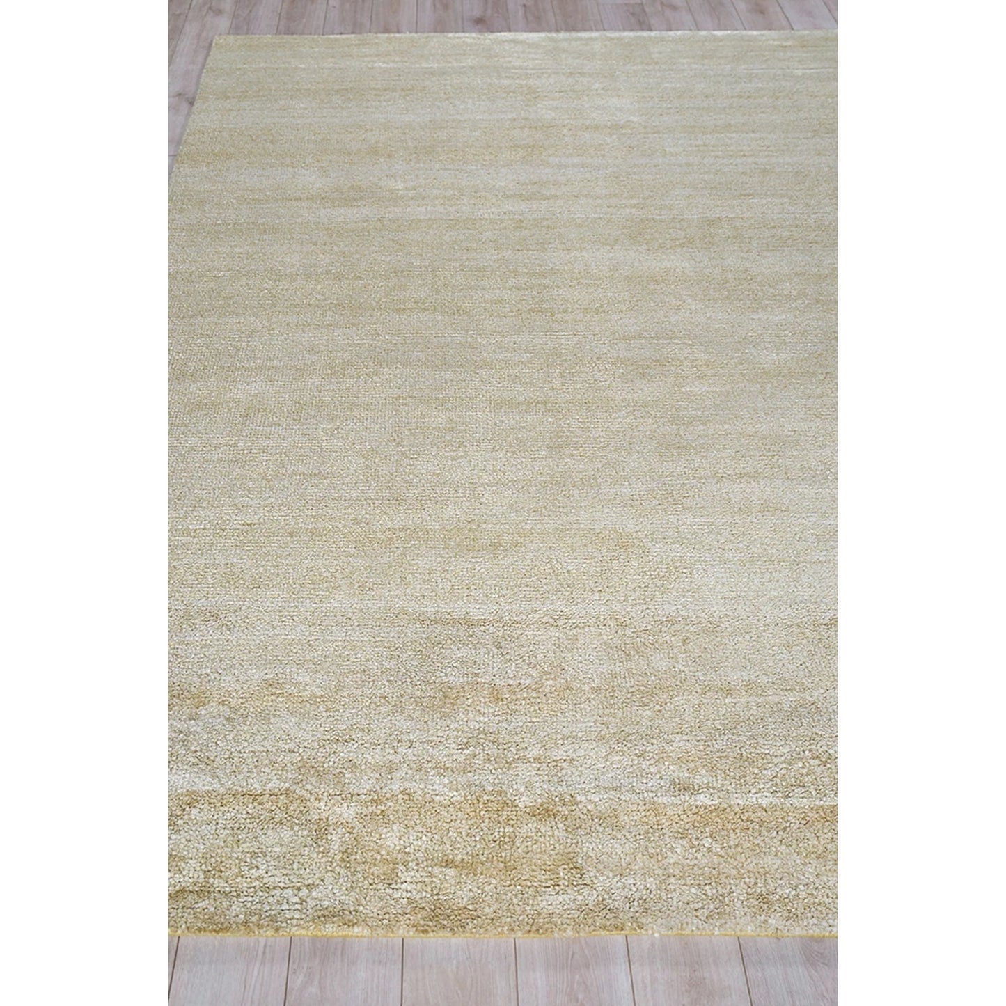 003 SI-2138604,SI-2138605,SI-2138606,SI-2138607,SI-2222085,SI-2293720 | Closeup | Plush 4633 Rug by Exquisite Rugs in gold. Made from bamboo silk, mohair in a unique style.