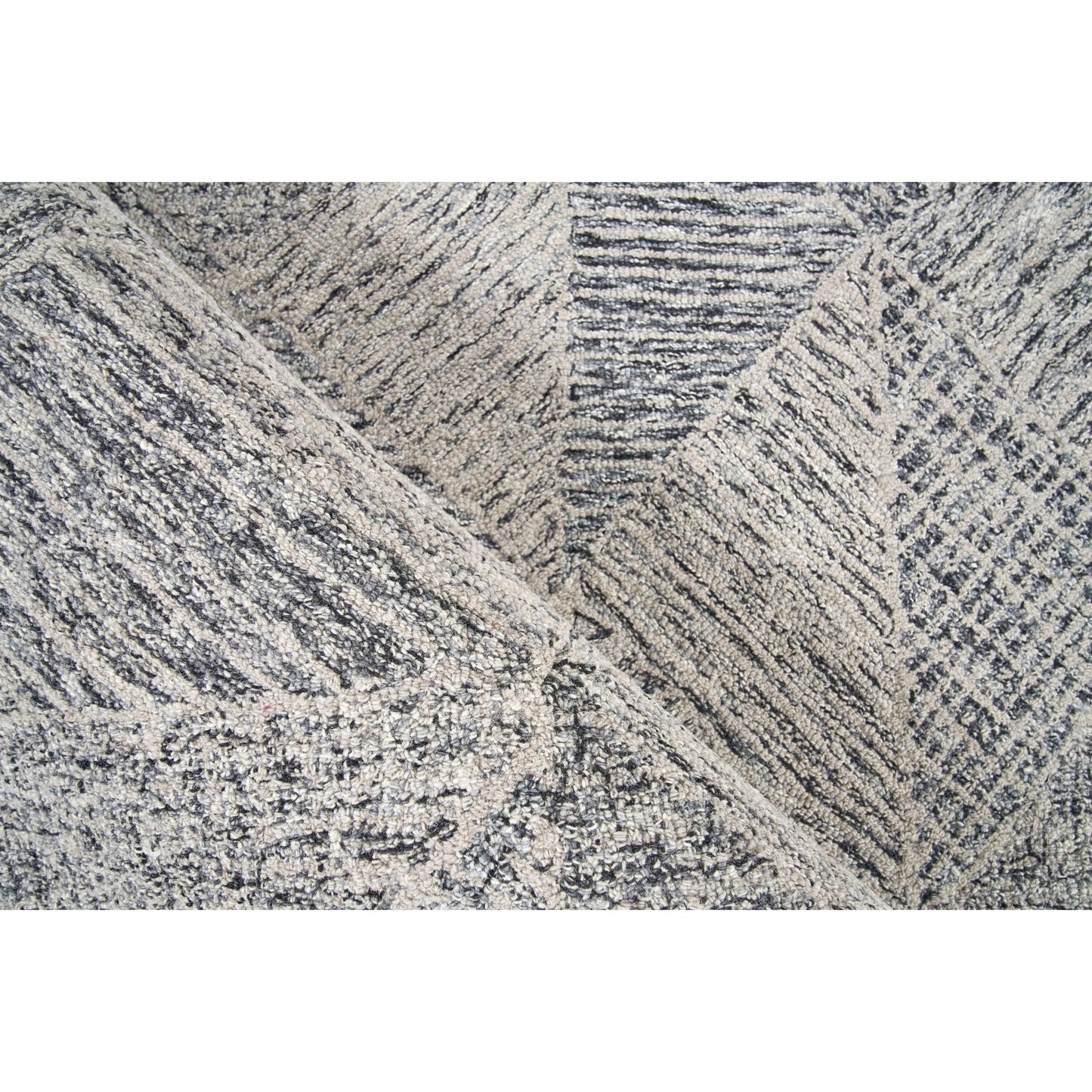 004 SI-2384246,SI-2384247,SI-2384248 | Additional Silo | Caprice 4760 Rug by Exquisite Rugs in black, silver. Made from new zealand wool in a unique style.