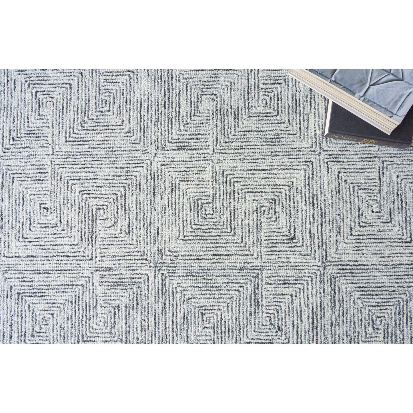 006 SI-2222135 | Lifestyle | Caprice 4773 Rug by Exquisite Rugs in black, ivory. Made from new zealand wool in a unique style.