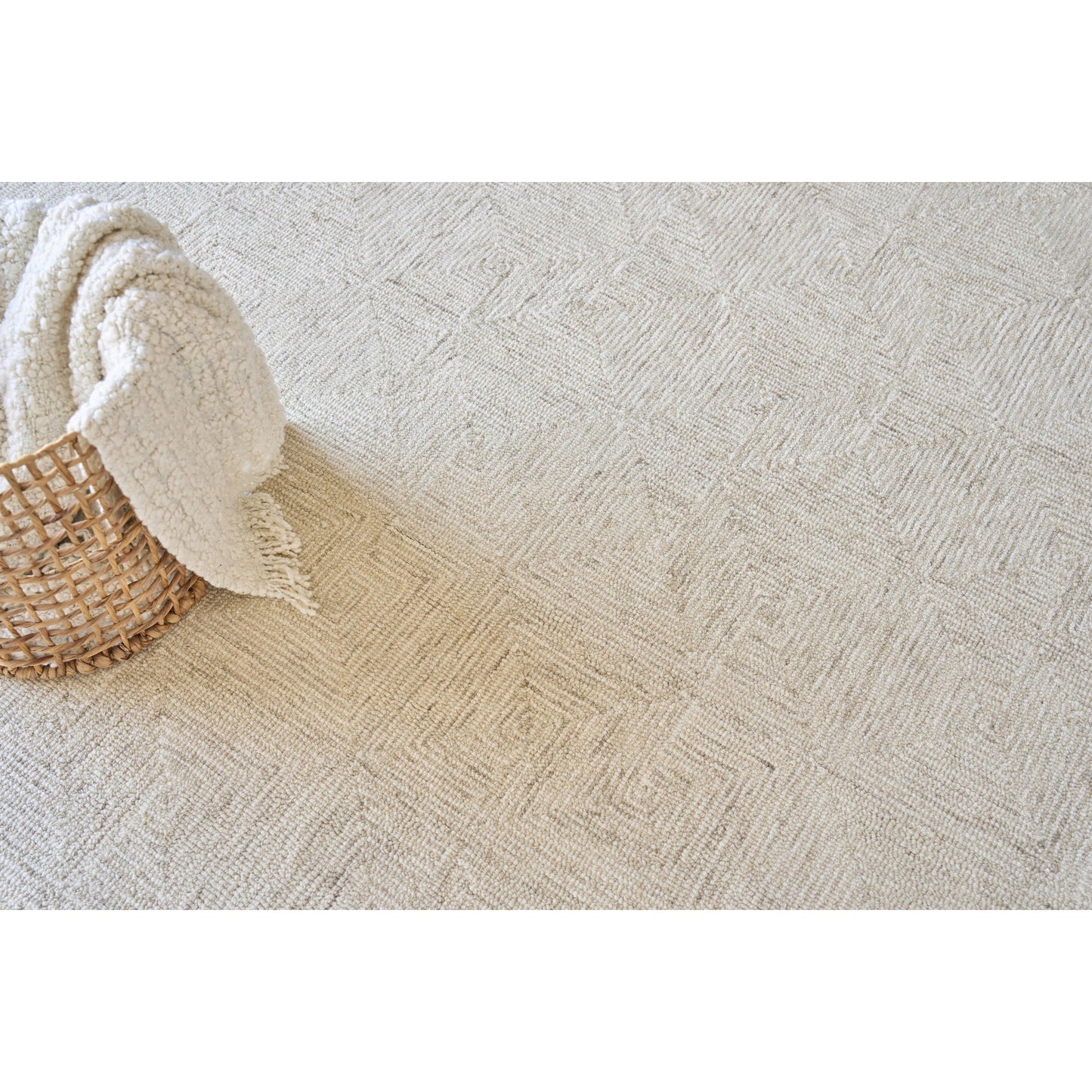 005 SI-2222137 | Additional Silo | Caprice 4775 Rug by Exquisite Rugs in beige, ivory. Made from new zealand wool in a unique style.