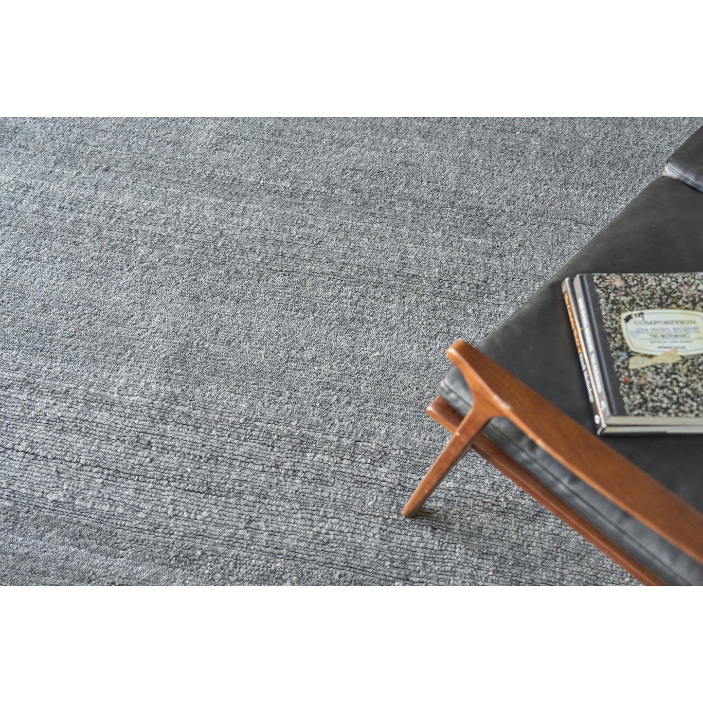 005 SI-2101338,SI-2101339,SI-2101340,SI-2101341,SI-2101342,SI-2222147,SI-2293759 | Lifestyle | Merino Wool 4805 Rug by Exquisite Rugs in dark gray. Made from merino wool in a unique style.