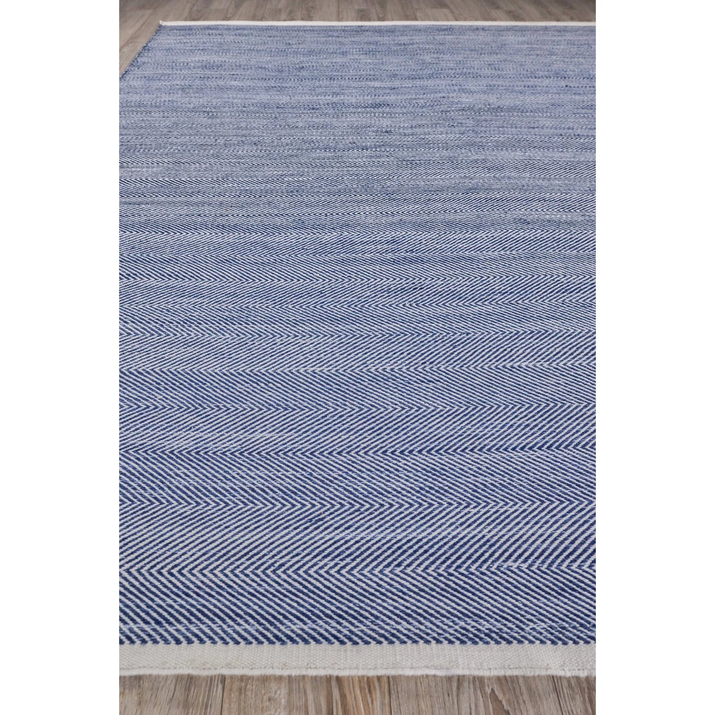 004 SI-2101445,SI-2101446,SI-2222177 | Additional Silo | Bintan 4895 Rug by Exquisite Rugs in ivory, blue. Made from pet yarn in a unique style.