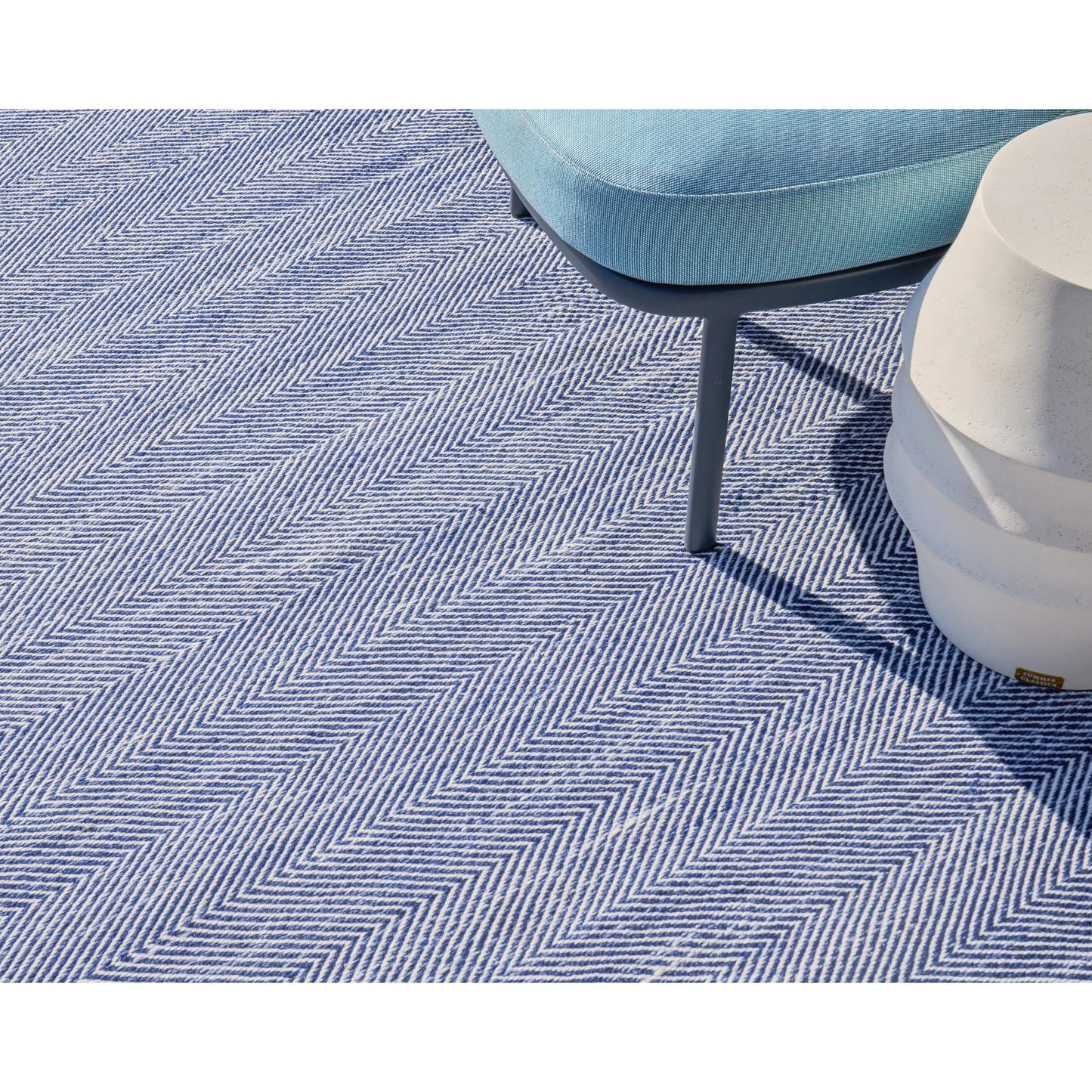 006 SI-2101445,SI-2101446,SI-2222177 | Lifestyle | Bintan 4895 Rug by Exquisite Rugs in ivory, blue. Made from pet yarn in a unique style.