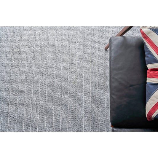 Nova 4989 Rug by Exquisite Rugs in gray. Made from pet in a unique style.