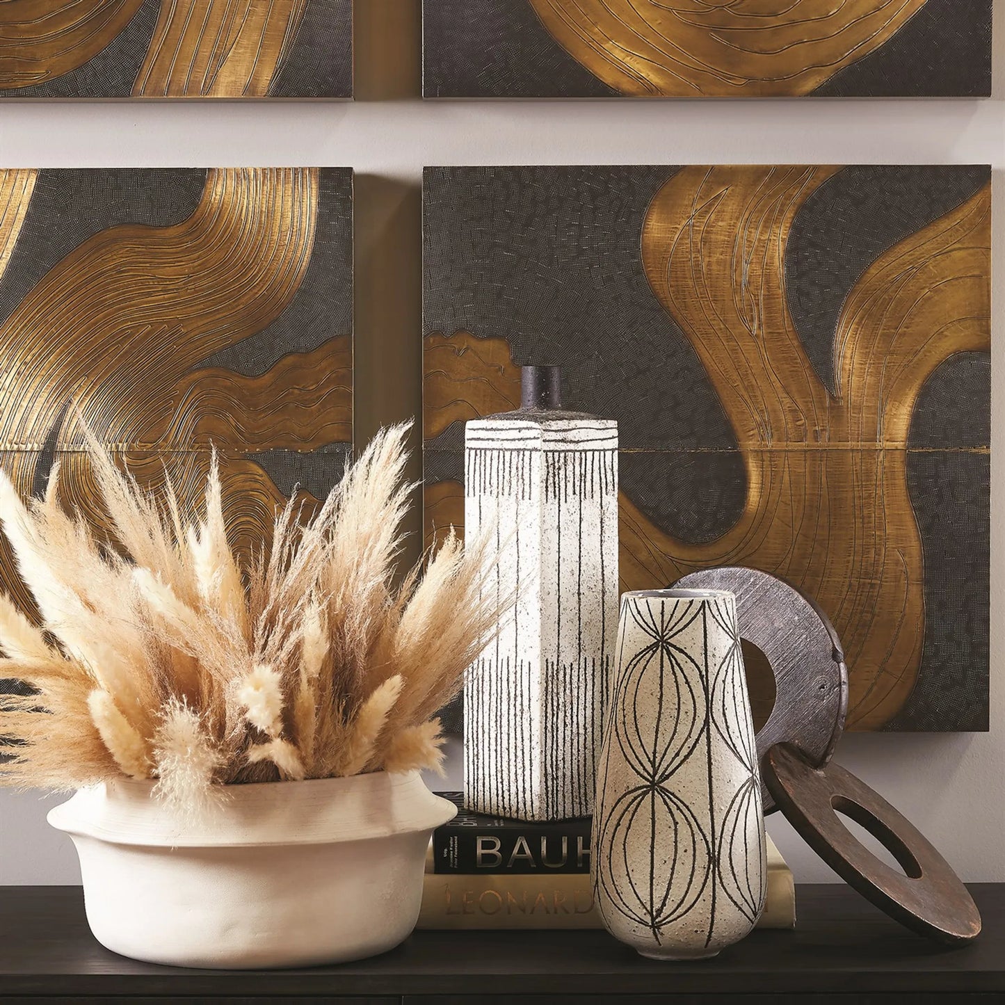 003 SR-891933 | Lifestyle | Fladis Bowl by Global Views in matte cream marble. Made from earthenware in a transitional style.