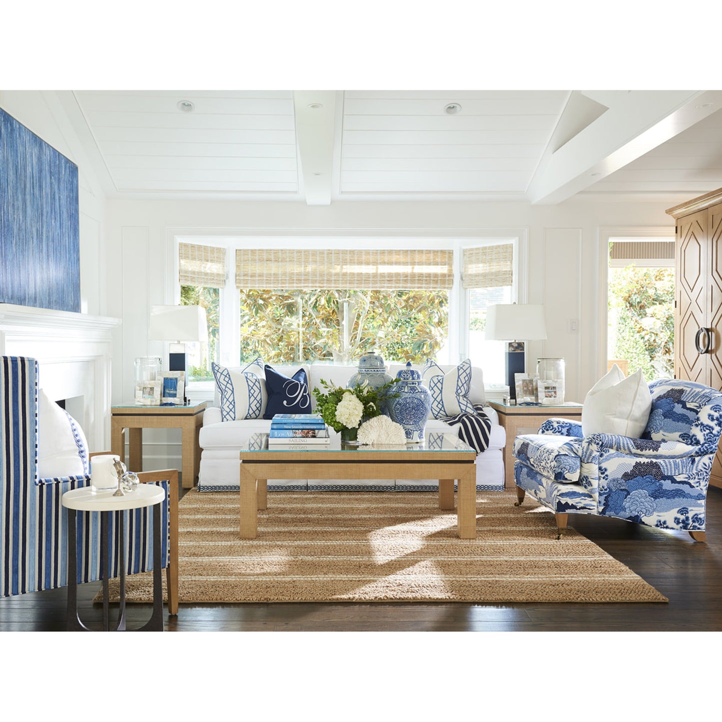 003 SR-834909 | Lifestyle | Harbor Raffia Lamp Table by Lexington. Made from unique in a modern style.