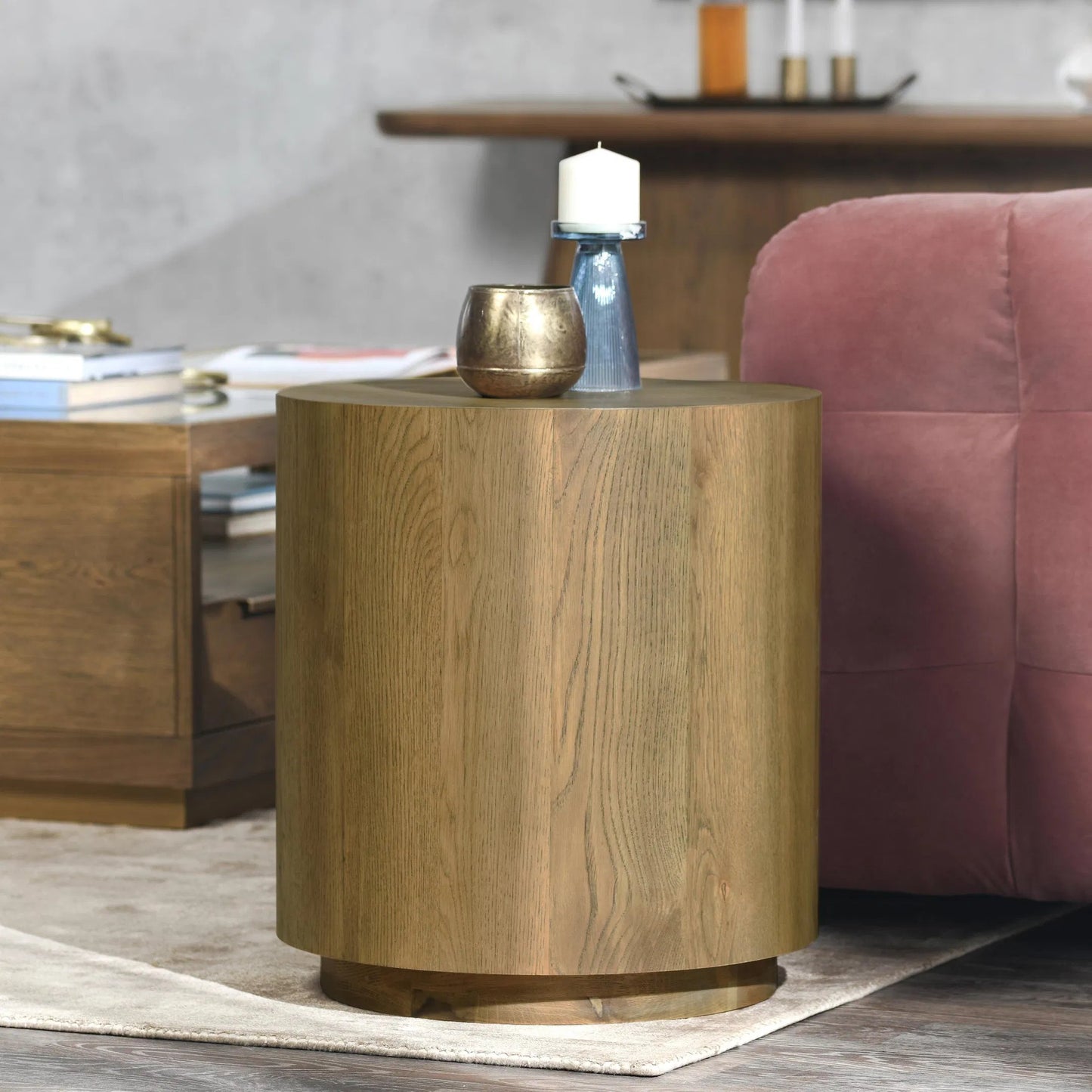 019 SI-2160281 | Lifestyle | Layne Round End Table by Classic Home. Made from oak veneer in a modern style.