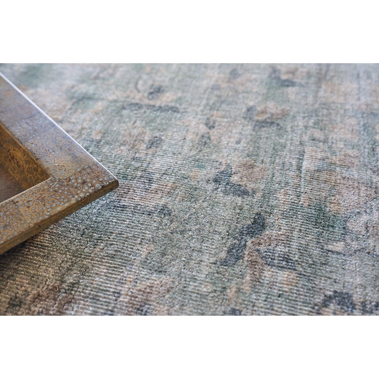 002 SI-2101583,SI-2101584,SI-2101585,SI-2101587,SI-2101588,SI-2101589 | Additional Silo | Kensington 5339 Rug by Exquisite Rugs in blue. Made from wool, bamboo silk in a unique style.