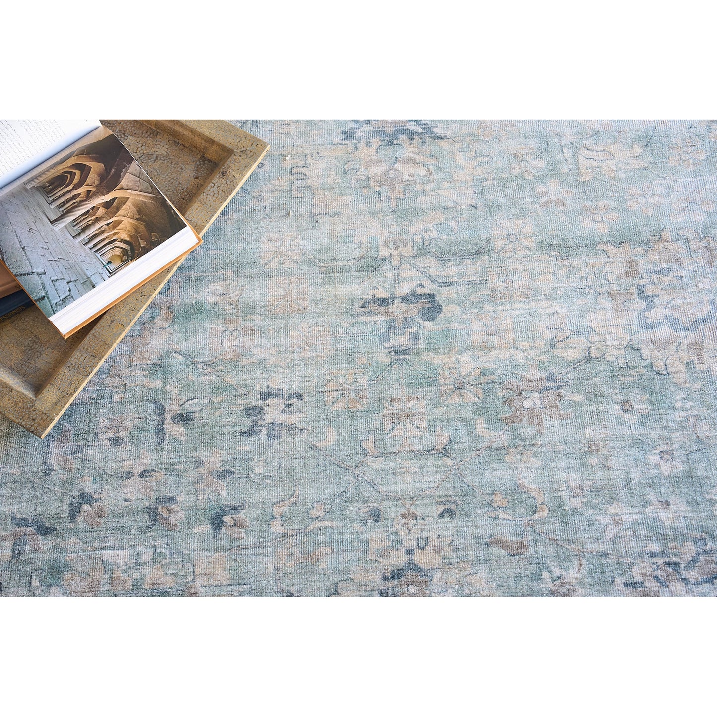 010 SI-2101583,SI-2101584,SI-2101585,SI-2101587,SI-2101588,SI-2101589 | Lifestyle | Kensington 5339 Rug by Exquisite Rugs in blue. Made from wool, bamboo silk in a unique style.