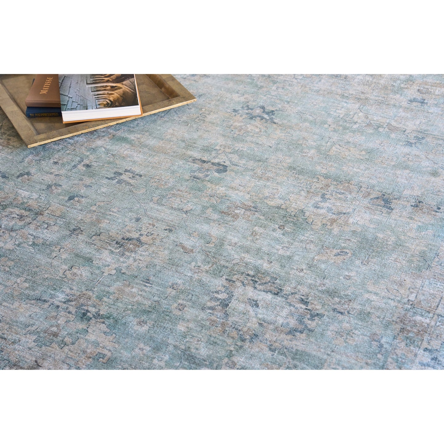 009 SI-2101583,SI-2101584,SI-2101585,SI-2101587,SI-2101588,SI-2101589 | Lifestyle | Kensington 5339 Rug by Exquisite Rugs in blue. Made from wool, bamboo silk in a unique style.