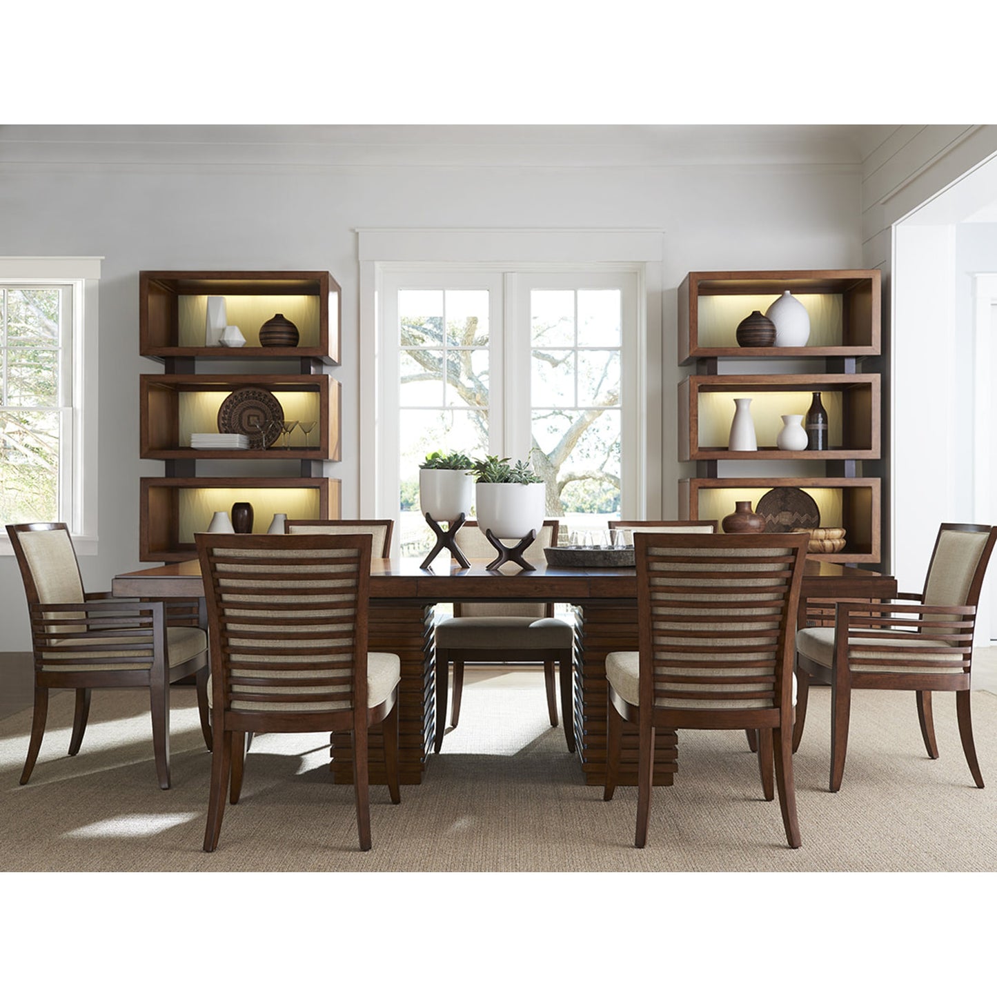 008 SR-836338 | Lifestyle | Peninsula Dining Table by Tommy Bahama Home. Made from unique in a modern style.