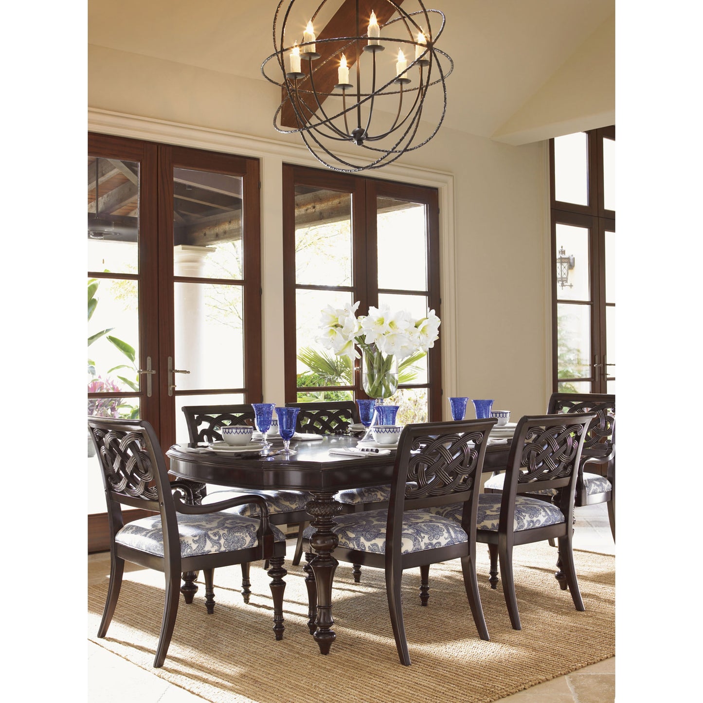 005 SR-836164 | Lifestyle | Islands Edge Dining Table by Tommy Bahama Home. Made from unique in a traditional style.