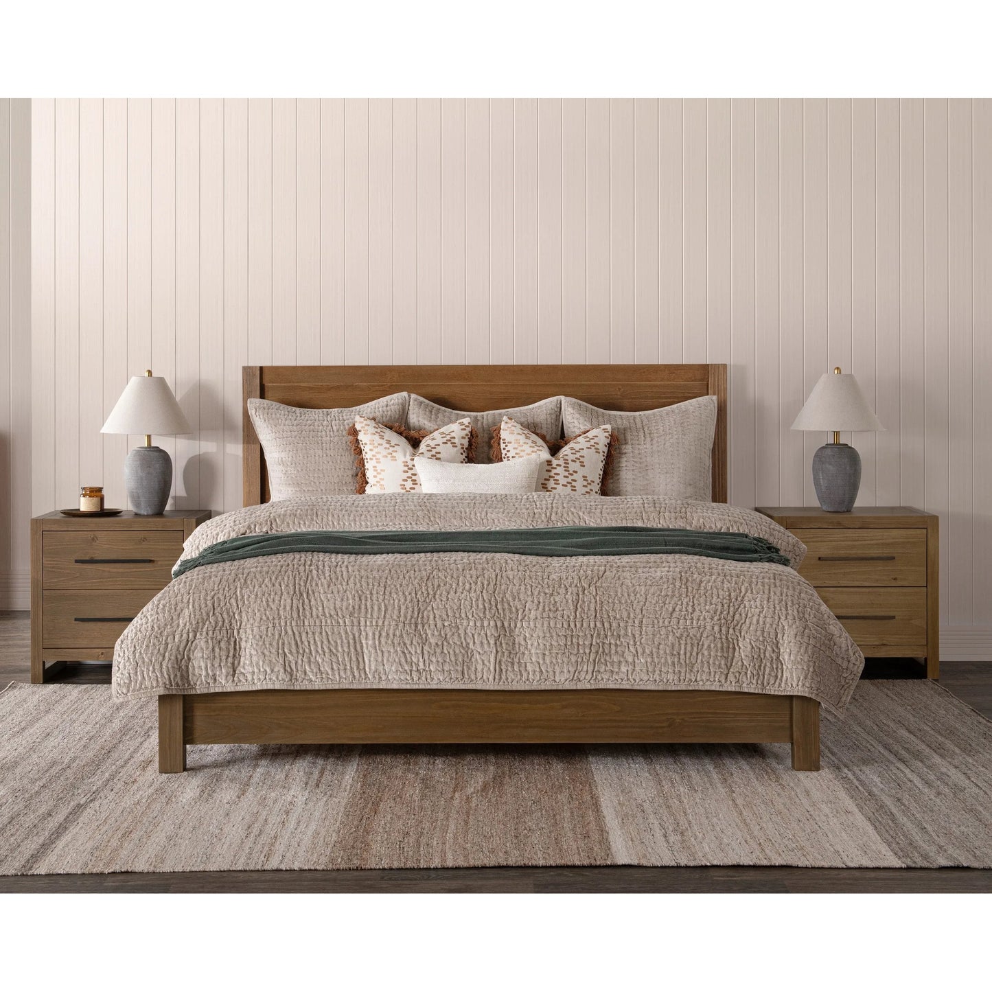 017 SI-2537866 | Lifestyle | Fenmore Eastern Bed by Kosas Home in honey brown. Made from pine wood in a unique style.