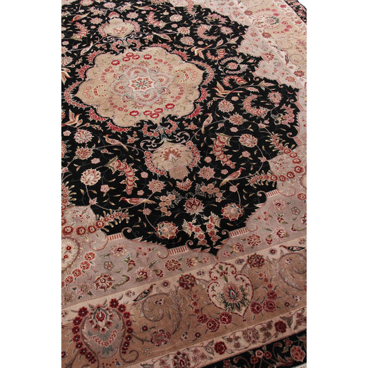 Super Fine Tabriz 5412 Rug by Exquisite Rugs in black, ivory. Made from new zealand wool in a unique style.
