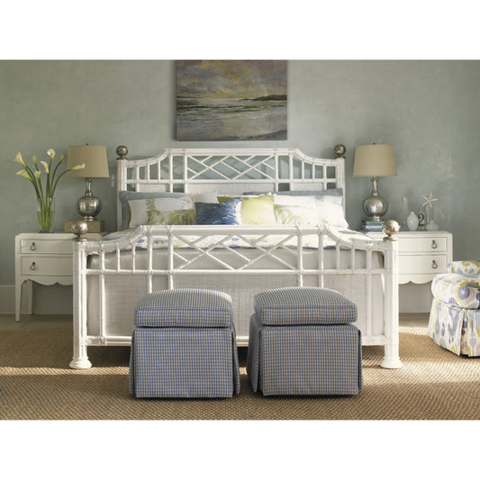 Pritchards Bay Panel Bed by Tommy Bahama Home in somers isle. Made from unique in a traditional style.