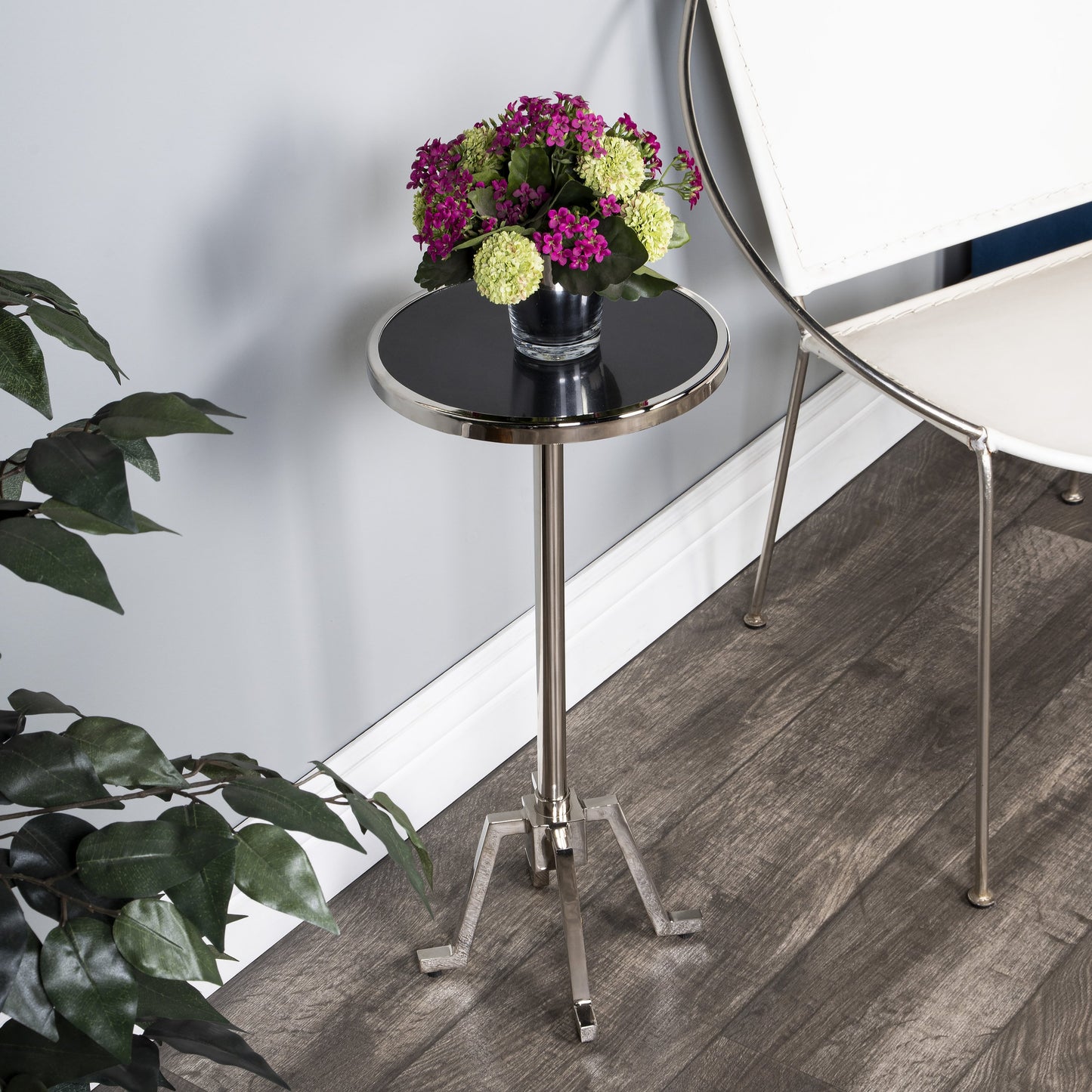 010 SR-789728 | Lifestyle | Sash End Table by Butler Specialty Company in silver and nickel. Made from granite, nickel finish, adjustble in a modern style.