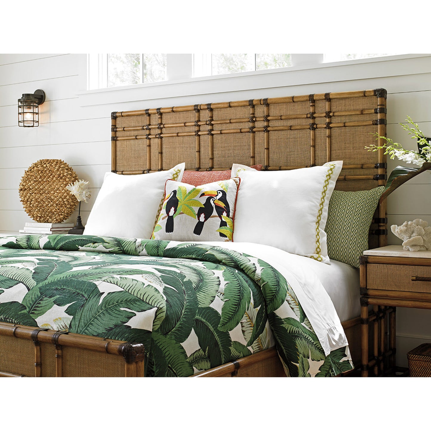 008 SR-836024 | Lifestyle | Coco Bay Panel Bed by Tommy Bahama Home. Made from unique in a coastal style.