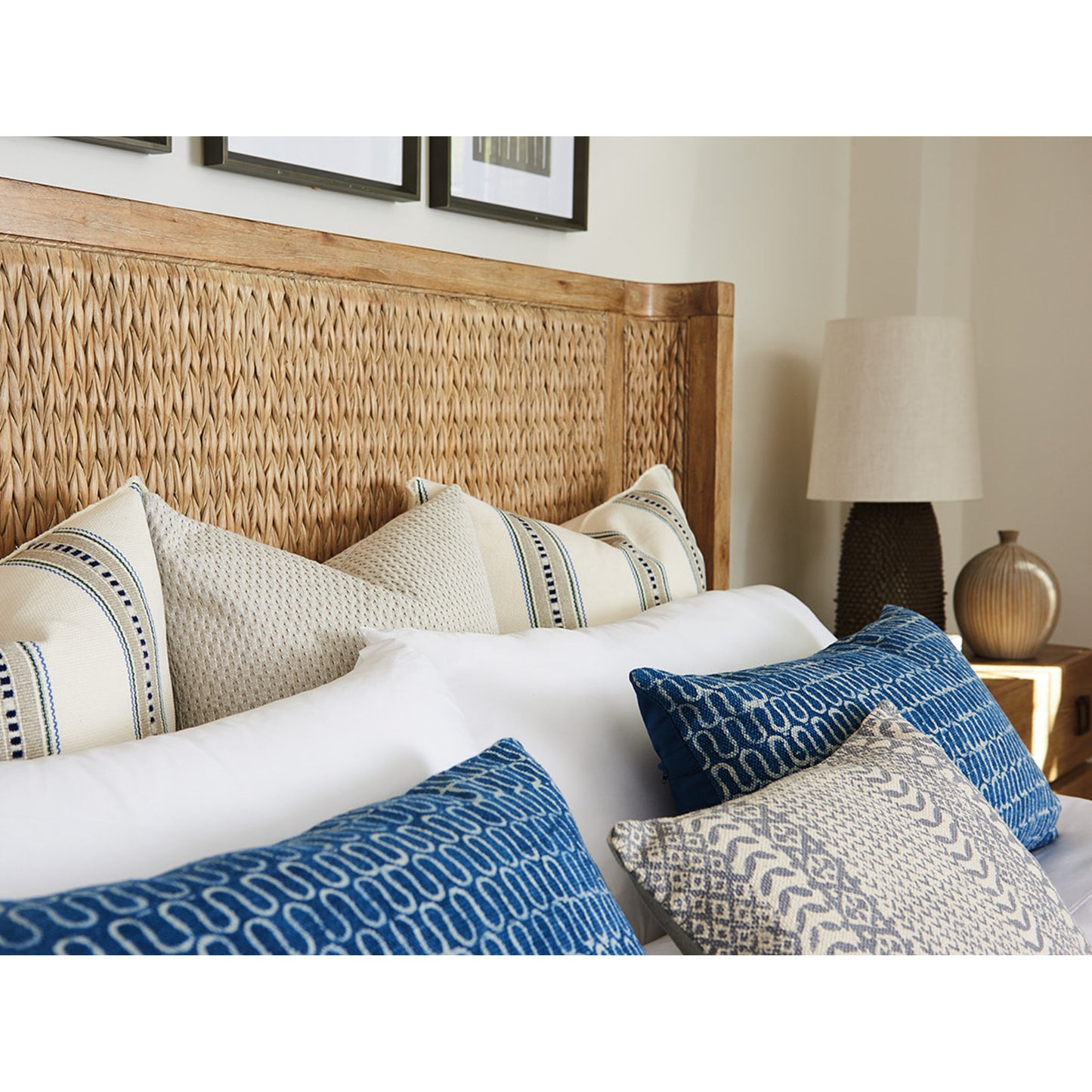 002 SR-836165,SR-836166,SR-836167 | Additional Silo | Ivory Coast Woven Bed by Tommy Bahama Home. Made from unique in a coastal style.