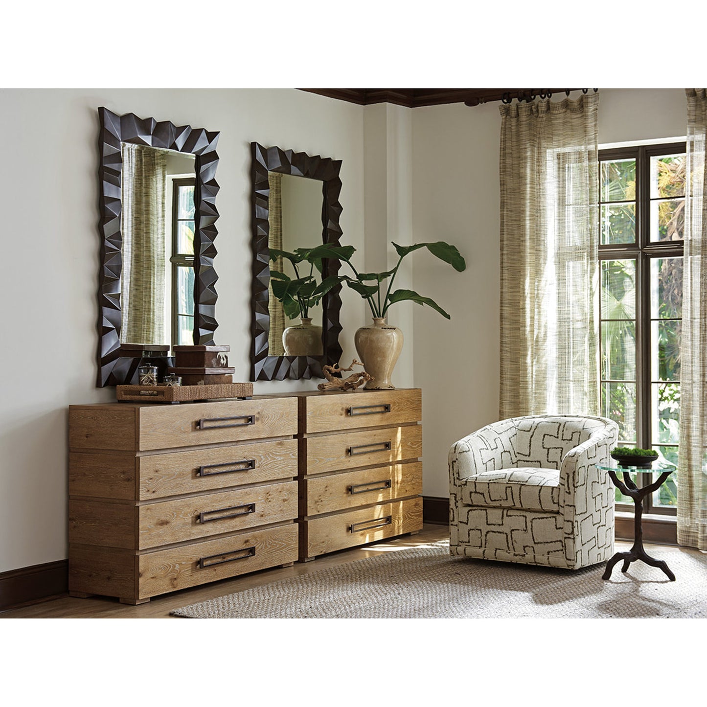 003 SR-836003 | Lifestyle | Carlisle Rectangular Mirror by Tommy Bahama Home. Made from unique in a modern style.