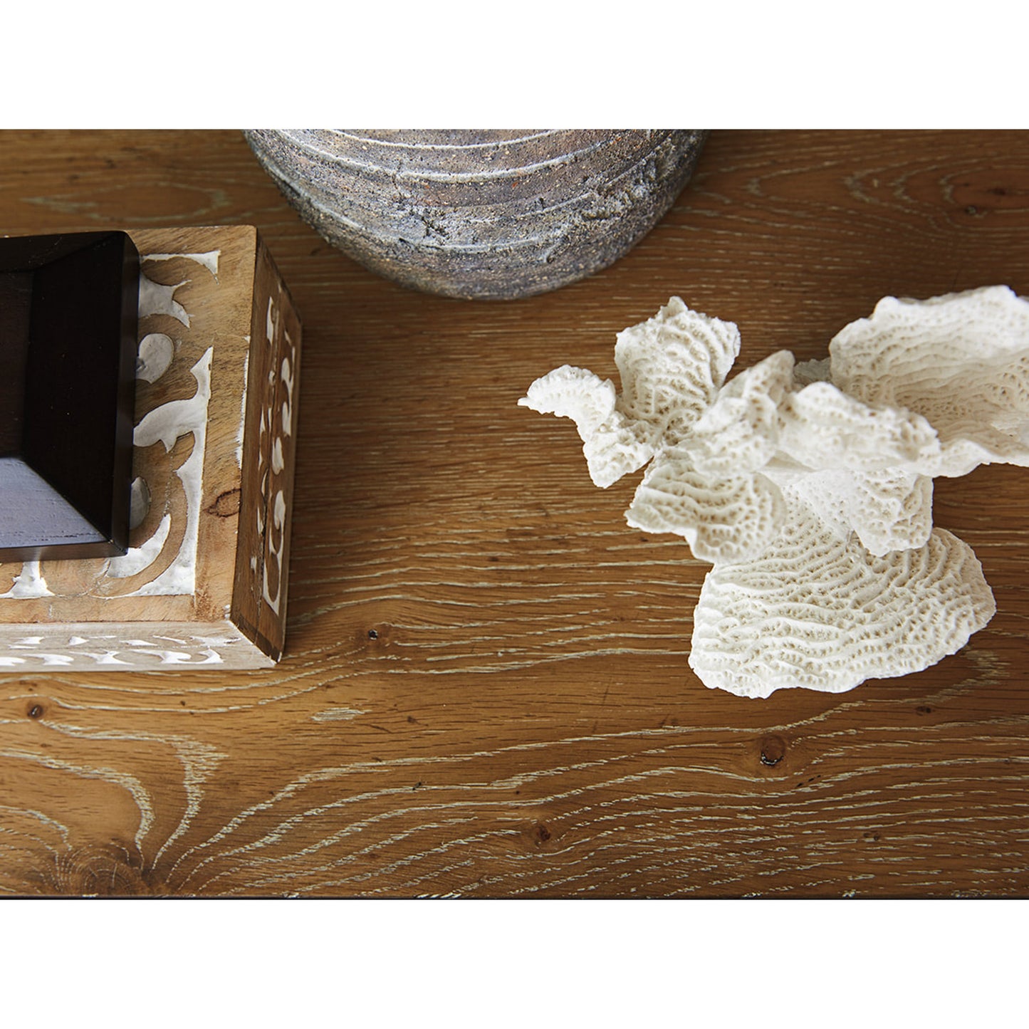002 SR-836135 | Additional Silo | Hanbury Nightstand by Tommy Bahama Home. Made from unique in a coastal style.