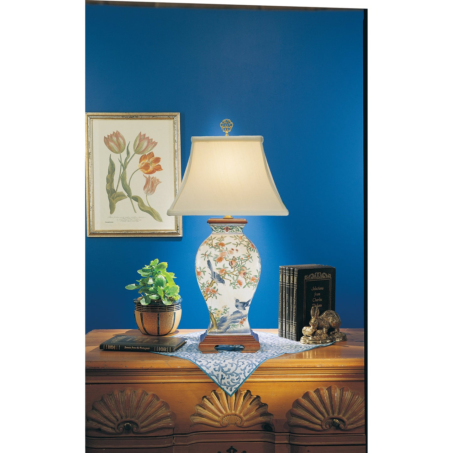 005 SR-386215 | Lifestyle | Pom 'n Bird Lamp by Wildwood in hand painted, mahogany. Made from ceramic, porcelain in a eclectic & global style.