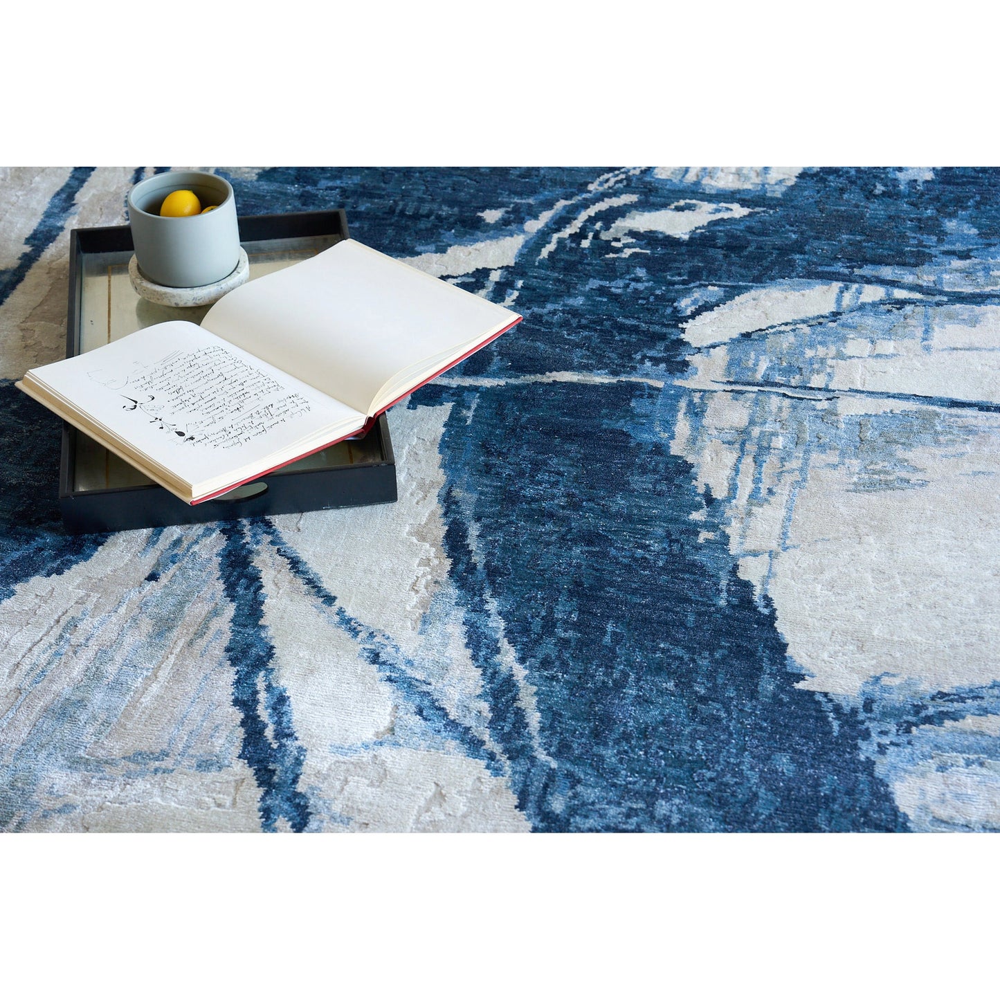 005 SI-2101777,SI-2101778,SI-2101779,SI-2101780,SI-2101781,SI-2101782 | Lifestyle | Floor Art 5709 Rug by Exquisite Rugs in ivory, dark blue. Made from bamboo silk in a unique style.