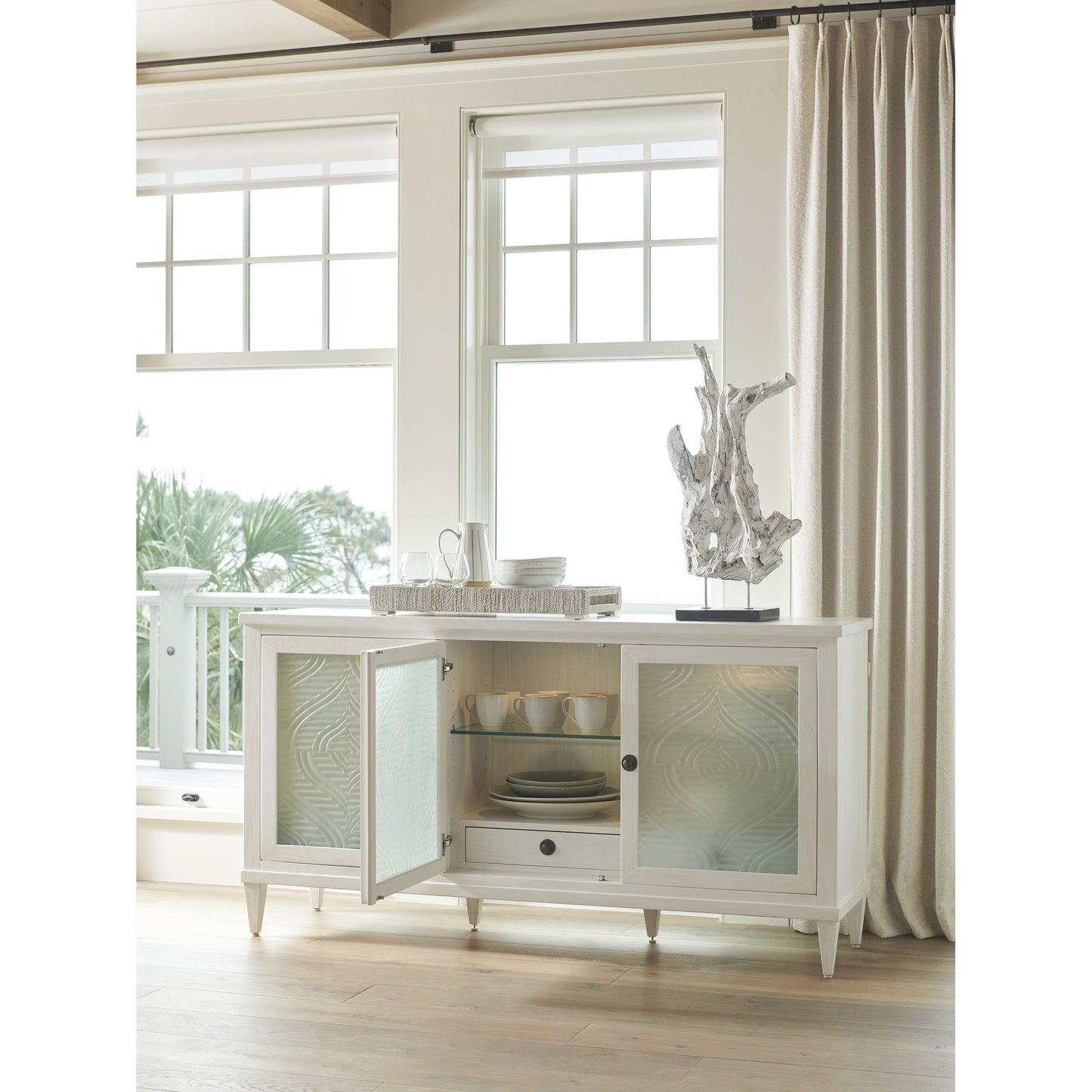 006 SR-836543 | Lifestyle | Turtle Point Buffet by Tommy Bahama Home in sea glass, ivory. Made from unique in a transitional style.