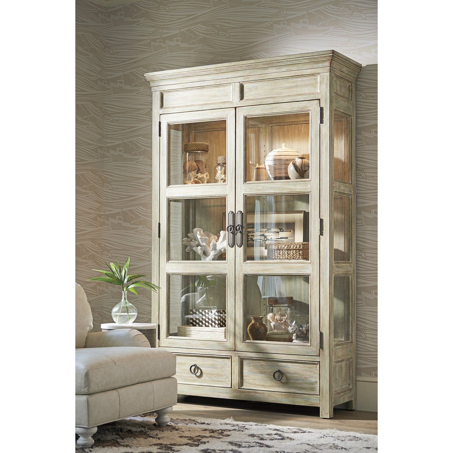 007 SR-836401 | Lifestyle | Sanctuary Curio China by Tommy Bahama Home. Made from unique in a transitional style.