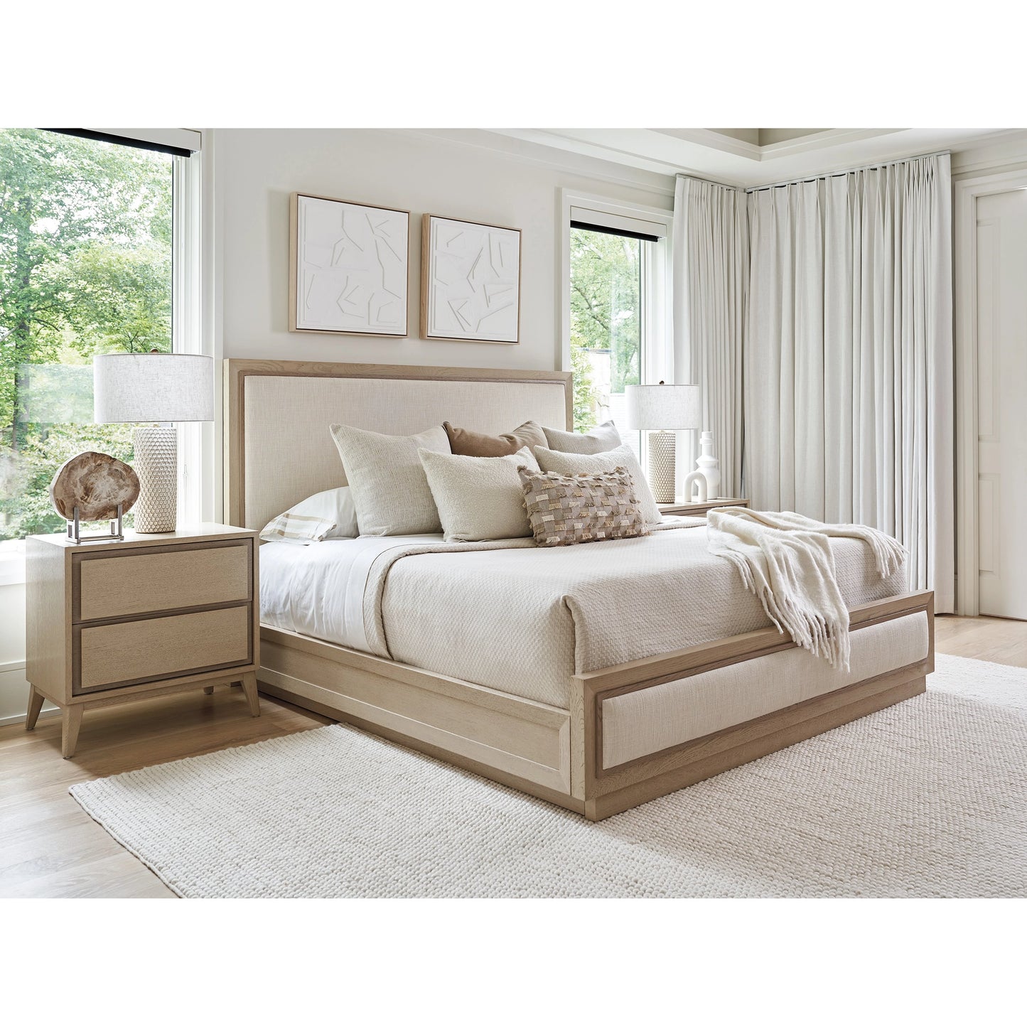 002 SI-2136867,SI-2136870,SI-2136873 | Lifestyle | Grayson Upholstered Bed by Tommy Bahama Home in sand drift. Made from unique in a modern style.