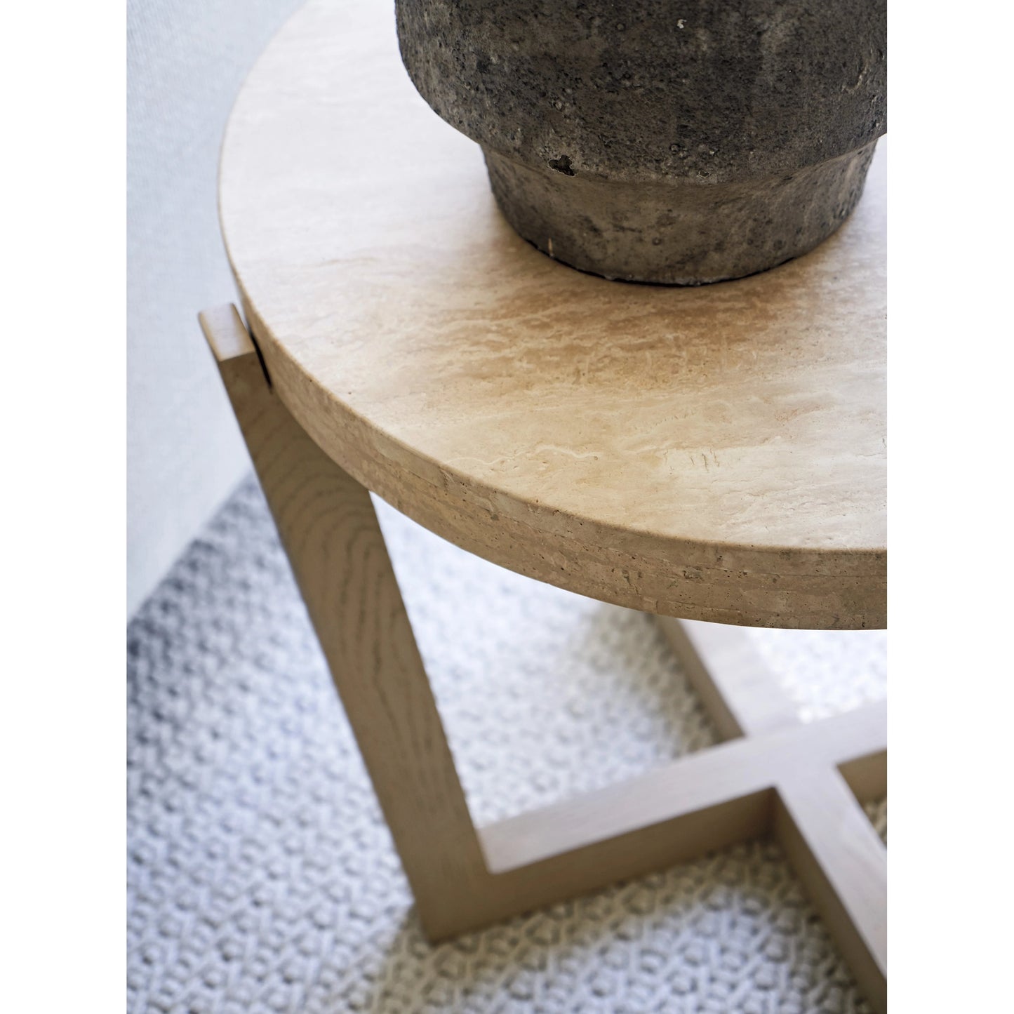 003 SI-2136904 | Closeup | Shasta Round Lamp Table by Tommy Bahama Home in sand drift. Made from unique in a modern style.