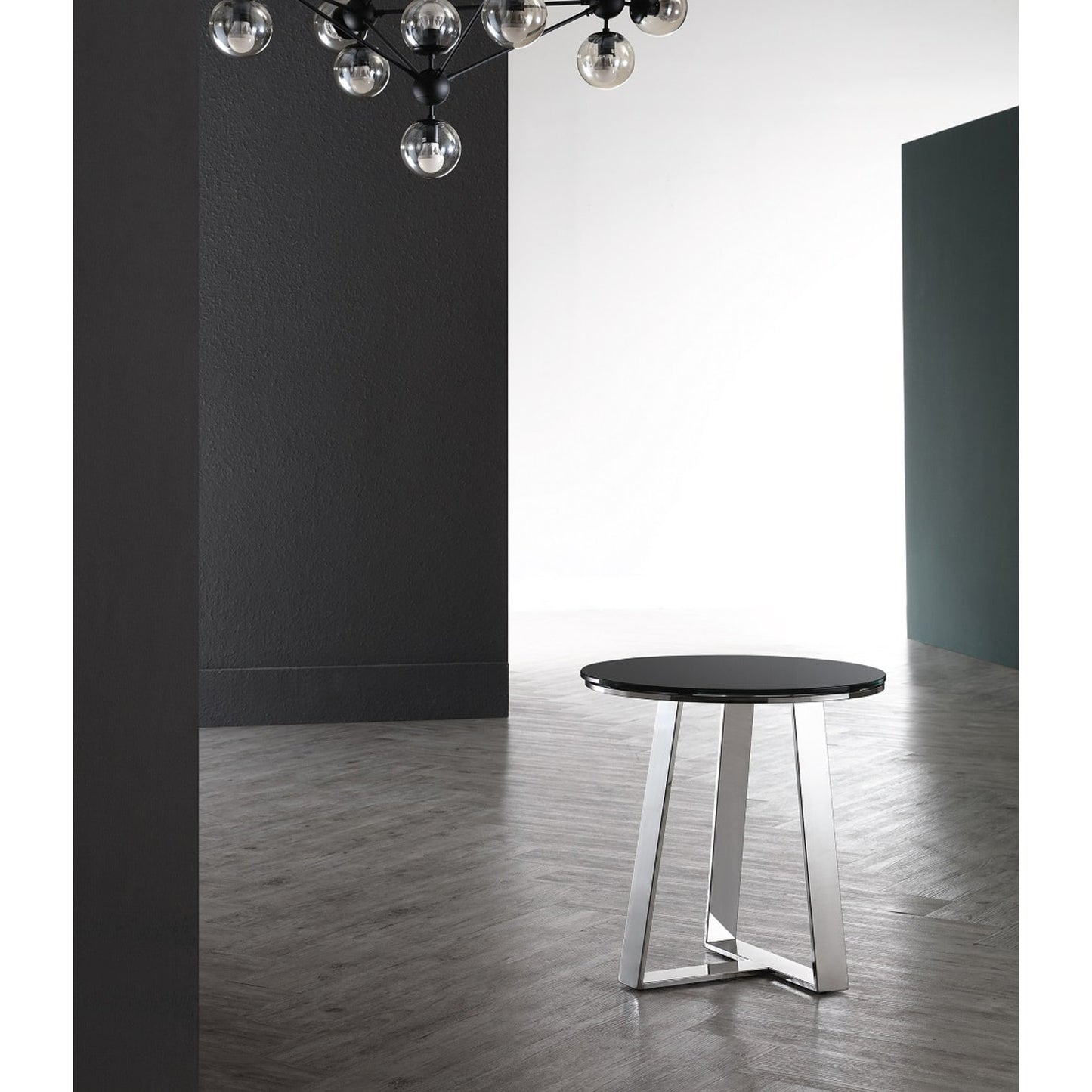 005 SR-766511 | Lifestyle | Luxe End Table by Pasargad Home in chrome and black. Made from glass, steel in a modern style.