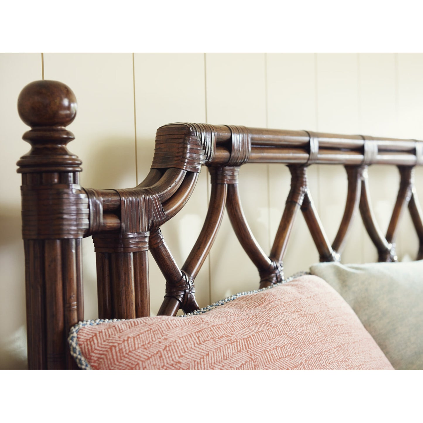 003 SR-836155,SR-836156,SR-836157 | Lifestyle | Island Breeze Rattan Bed by Tommy Bahama Home. Made from unique in a coastal style.