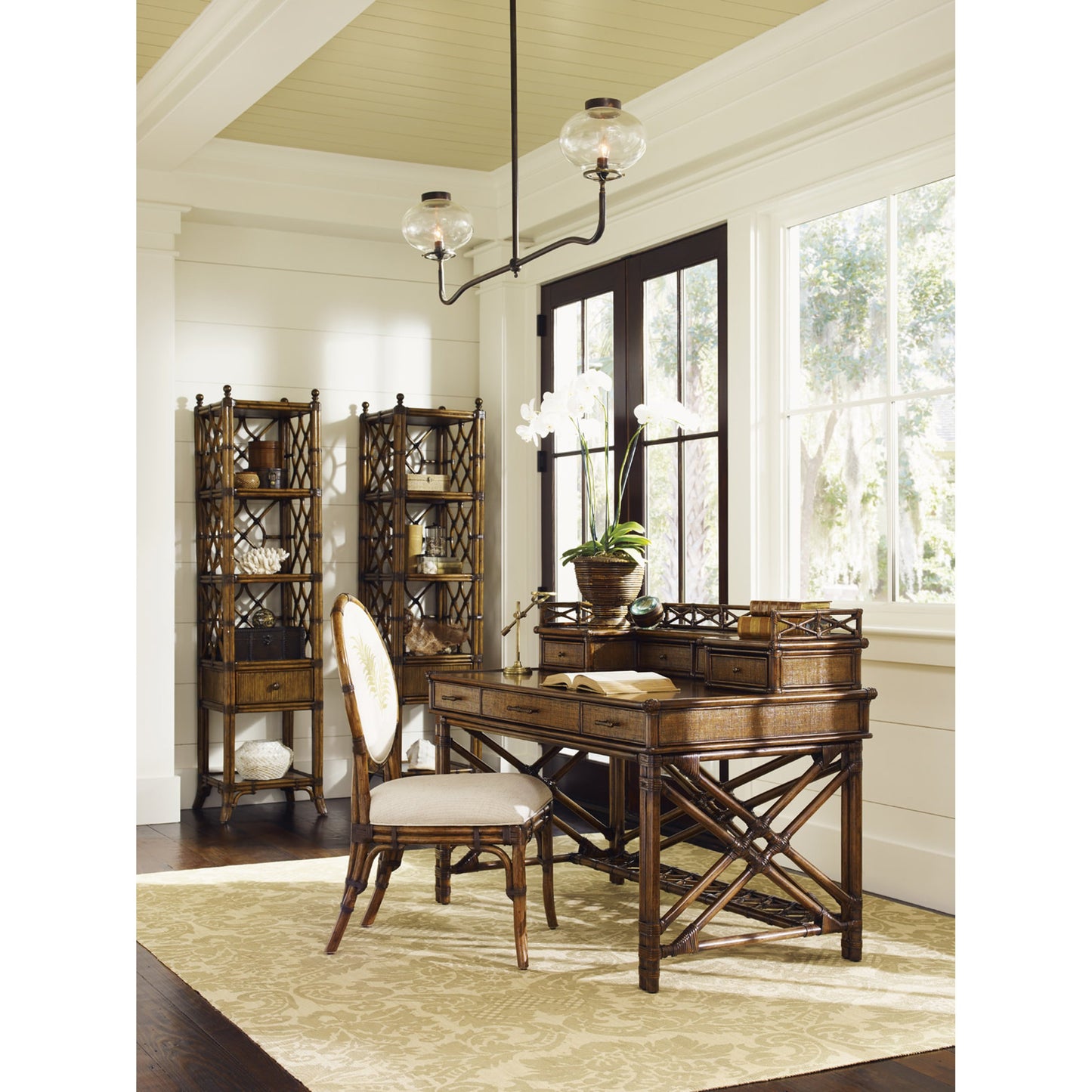 003 SR-835934 | Lifestyle | Atlantis Etagere by Tommy Bahama Home. Made from unique in a coastal style.