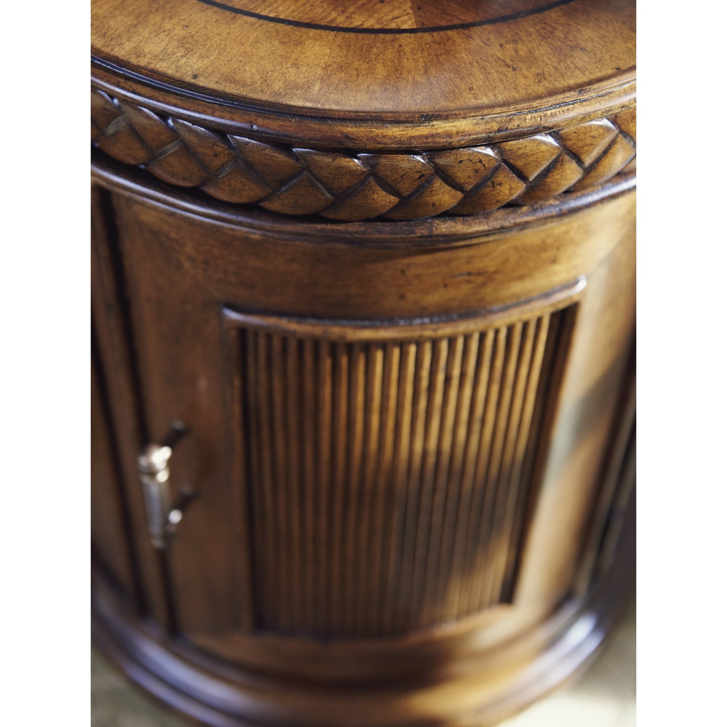 003 SR-835957 | Additional Silo | Belize Round End Table by Tommy Bahama Home. Made from unique in a traditional style.