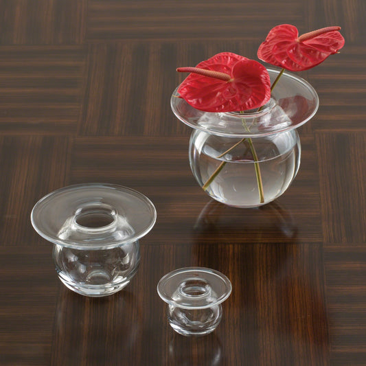 H2O Vase by Global Views. Made from glass in a modern style.